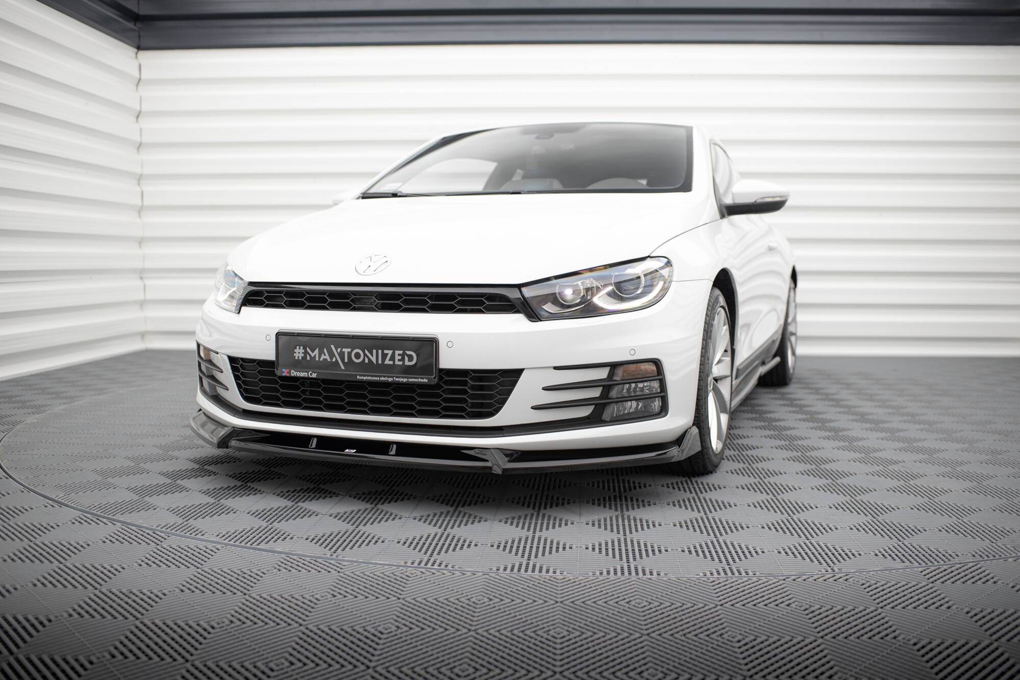 Front Splitter V.2 Volkswagen Scirocco Mk3 Facelift - 2