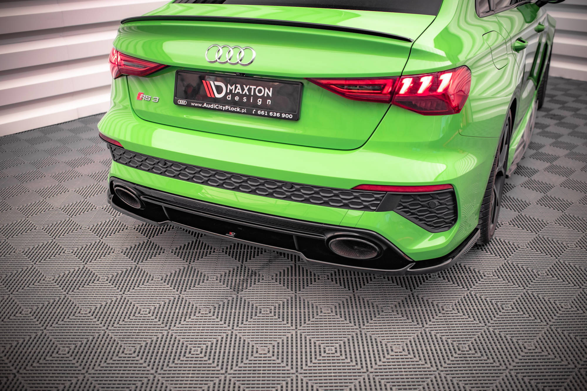 Central Rear Splitter Audi RS3 Sedan 8Y - 5