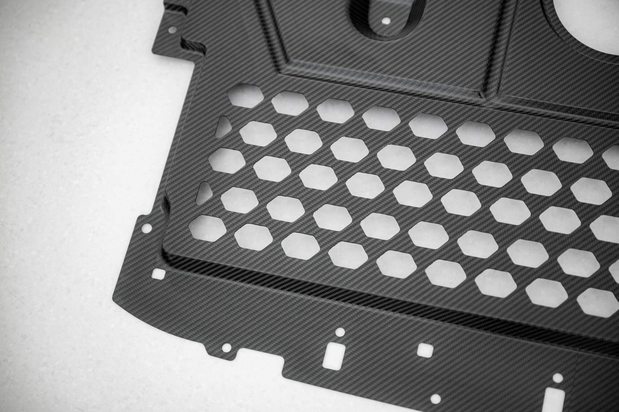 CARBON FIBER UNDER ENGINE COVER SUITABLE FOR BMW M2 G87 – MAXTON DESIGN - 4