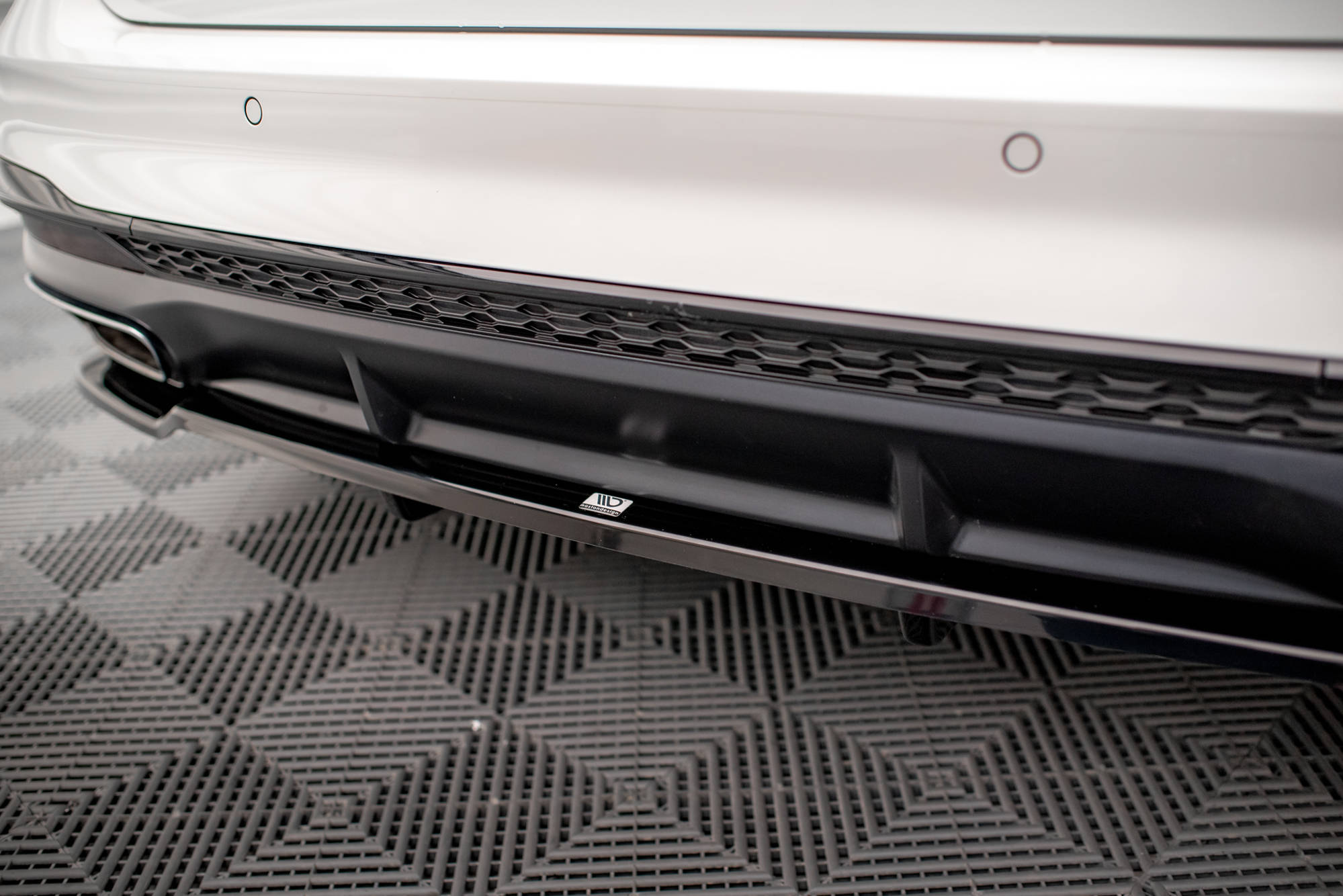 Central Rear Splitter (Vertical Bars) Audi A4 S-Line B9 Facelift - 3