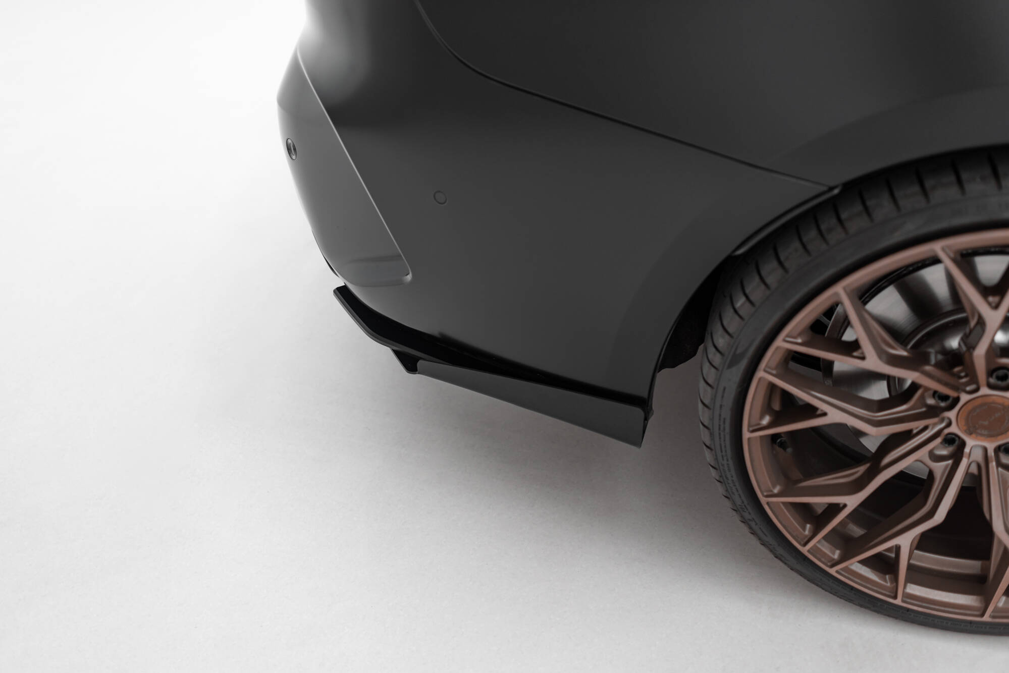 REAR SIDE FLAPS SUITABLE FOR BMW M440I G22 / G23 / G22 FACELIFT / G23 FACELIFT – MAXTON DESIGN - 4