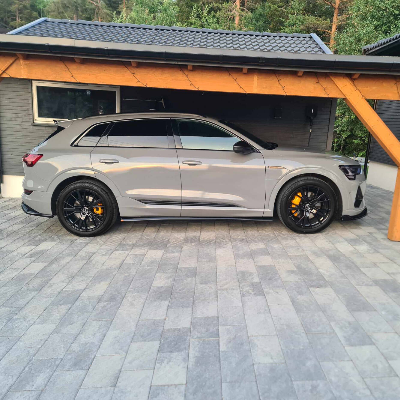Side Skirts Diffusers Audi e-Tron S-Line - 3