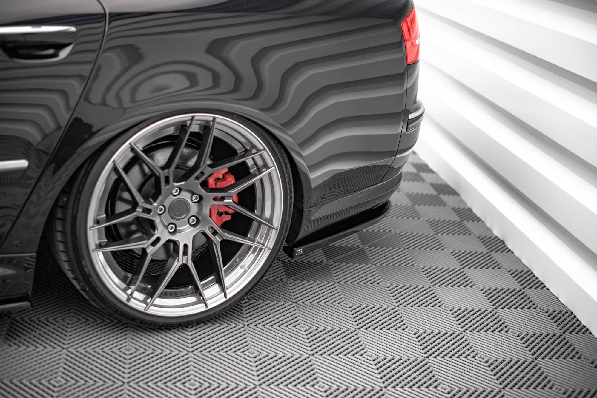 Rear Side Splitters Audi S8 D3 (2006-2010) - 3