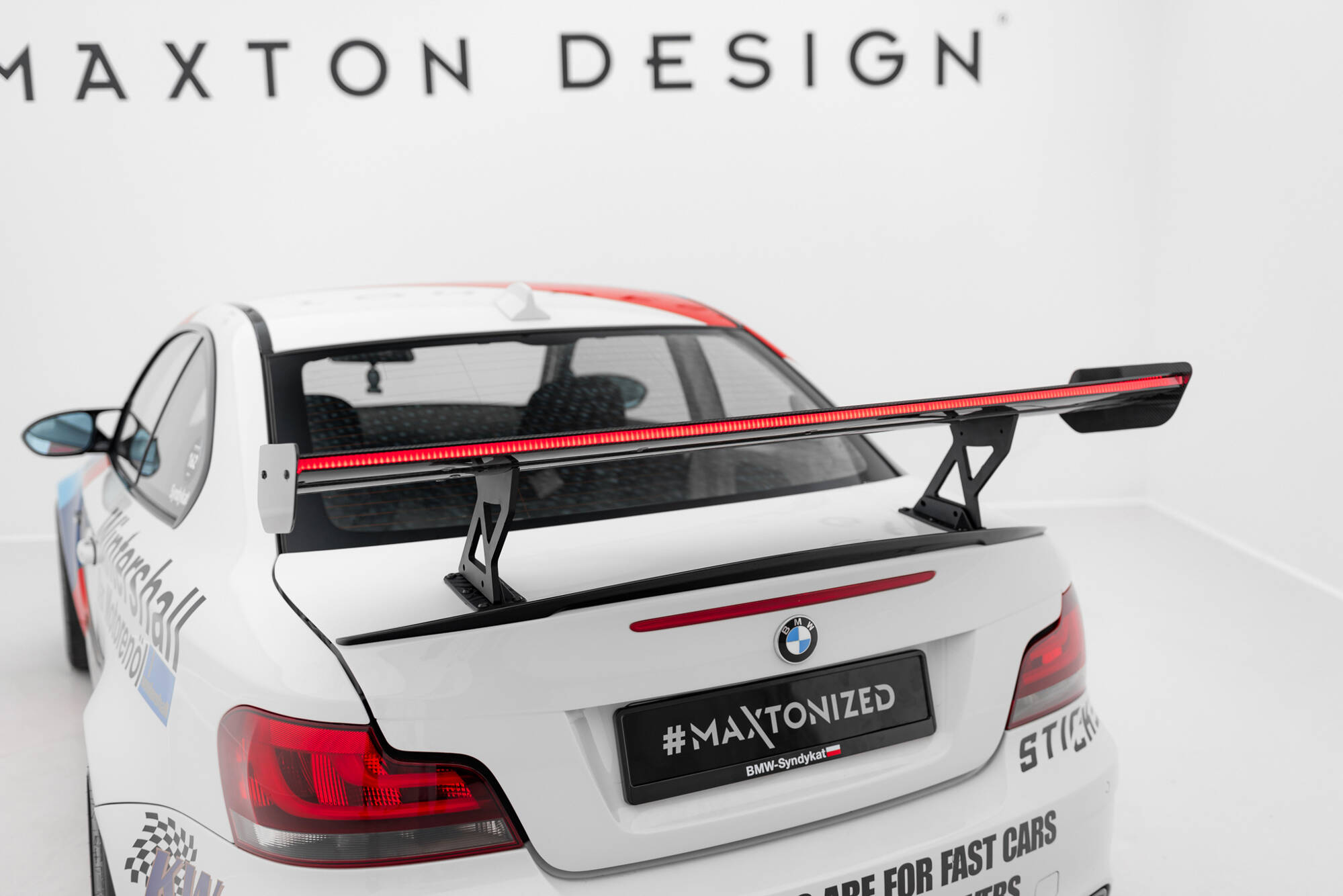 CARBON SPOILER WITH INTERNAL BRACKETS UPRIGHTS V.1 + LED SUITABLE FOR BMW 1 M E82 – MAXTON DESIGN - 5