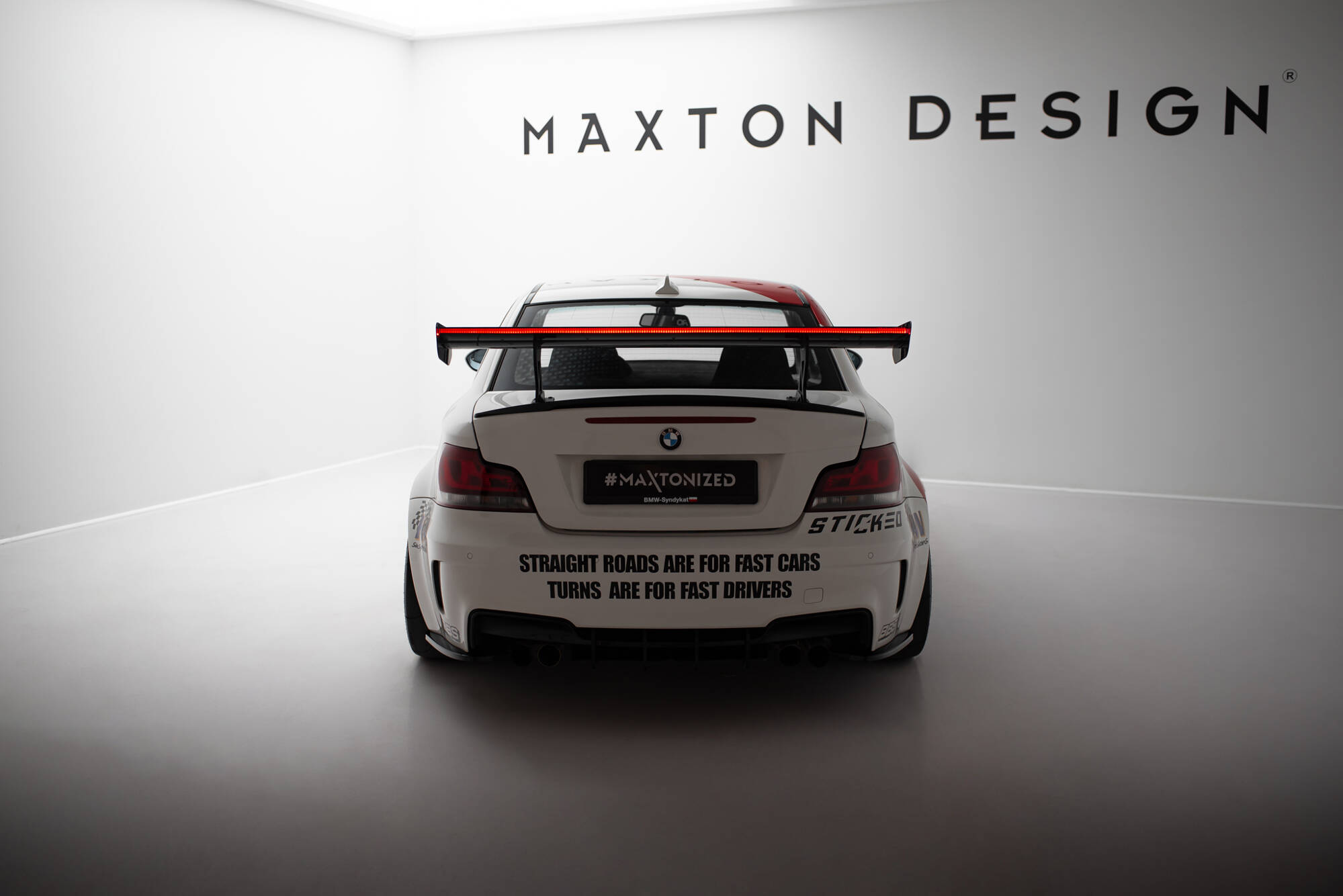 CARBON SPOILER WITH INTERNAL BRACKETS UPRIGHTS V.1 + LED SUITABLE FOR BMW 1 M E82 – MAXTON DESIGN - 13