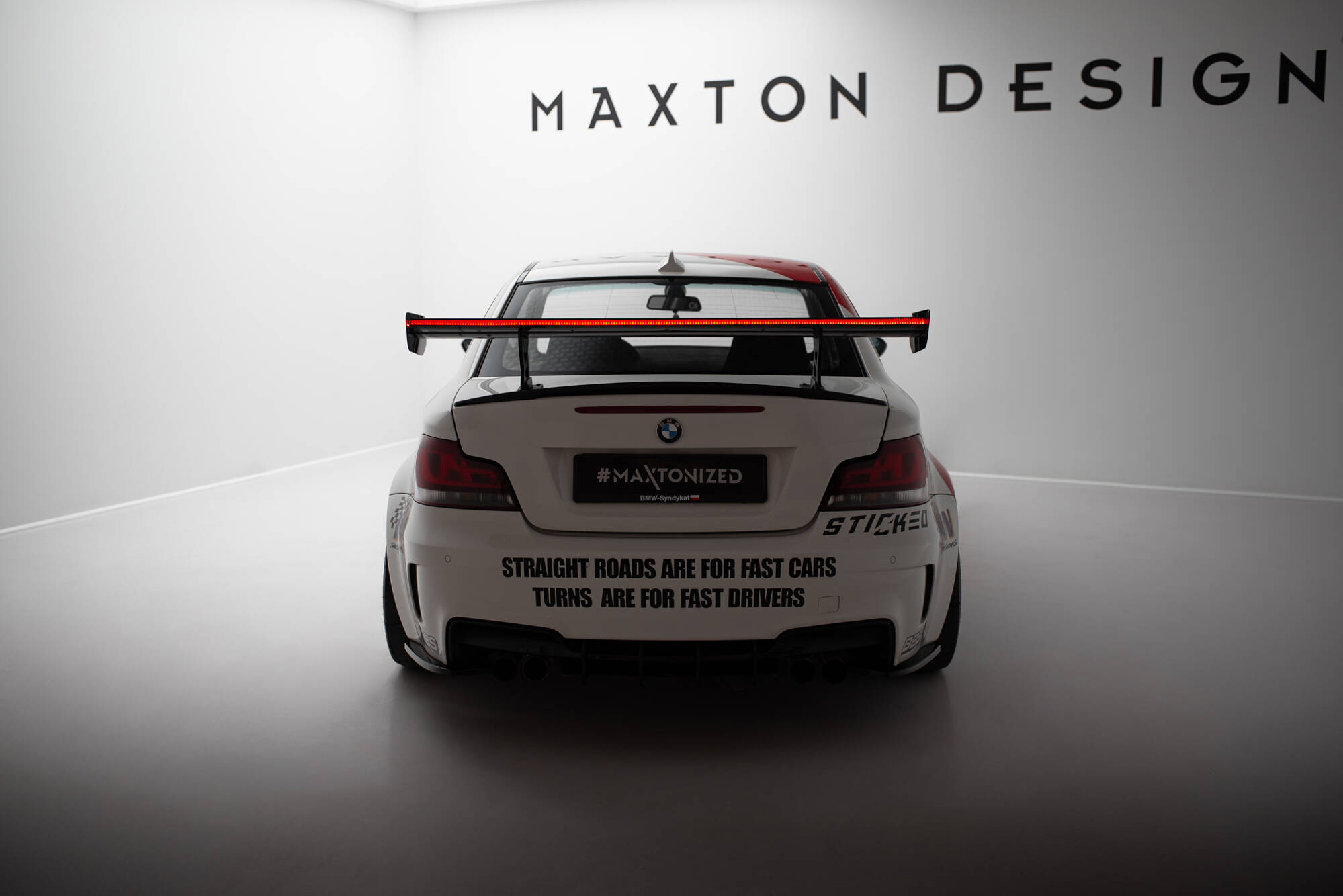 CARBON SPOILER WITH INTERNAL BRACKETS UPRIGHTS V.2 + LED SUITABLE FOR BMW 1 M E82 – MAXTON DESIGN - 15