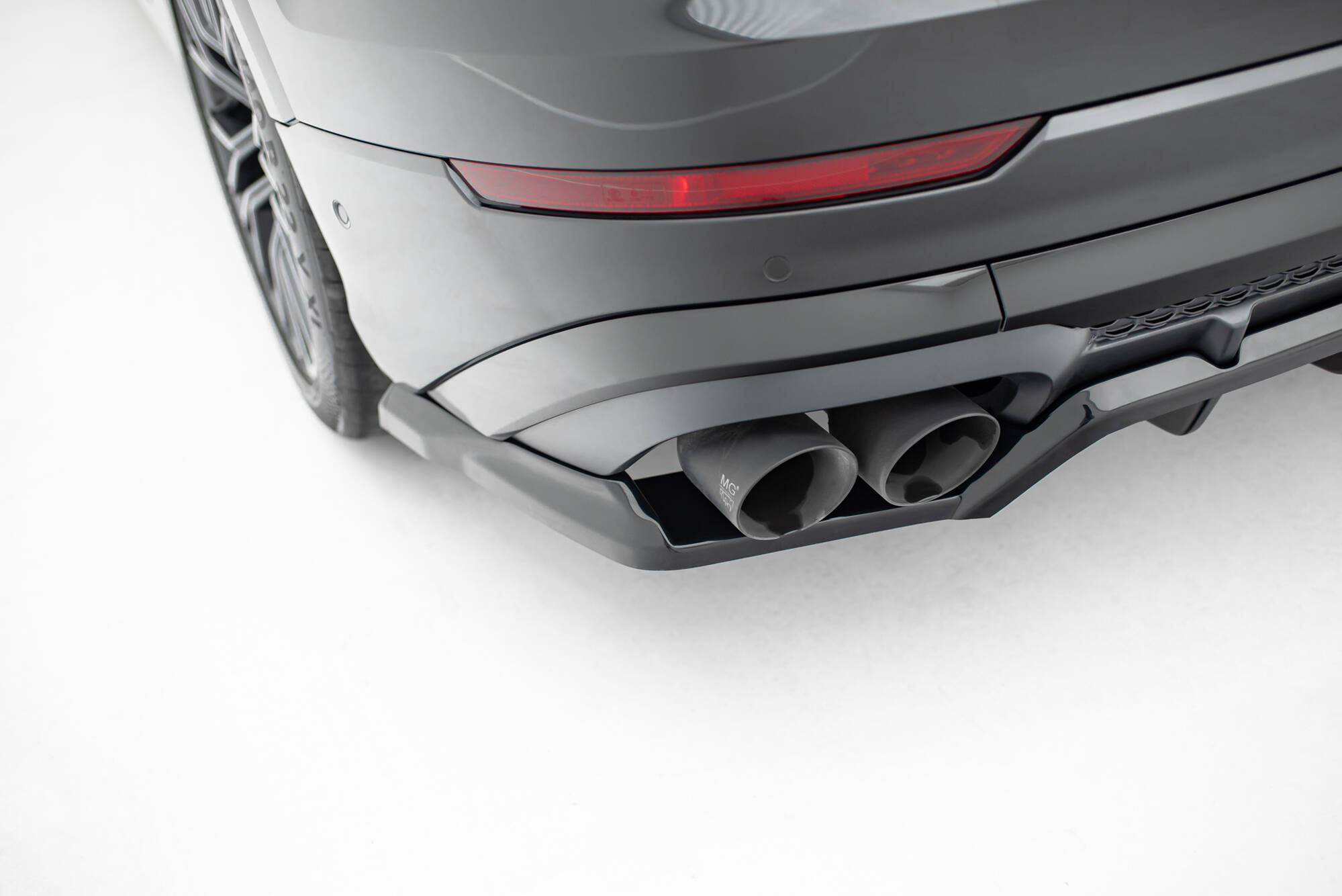 REAR SPLITTER (WITH VERTICAL BARS) V.2 SUITABLE FOR AUDI SQ8 / Q8 S-LINE MK1 FACELIFT – MAXTON DESIGN - 8