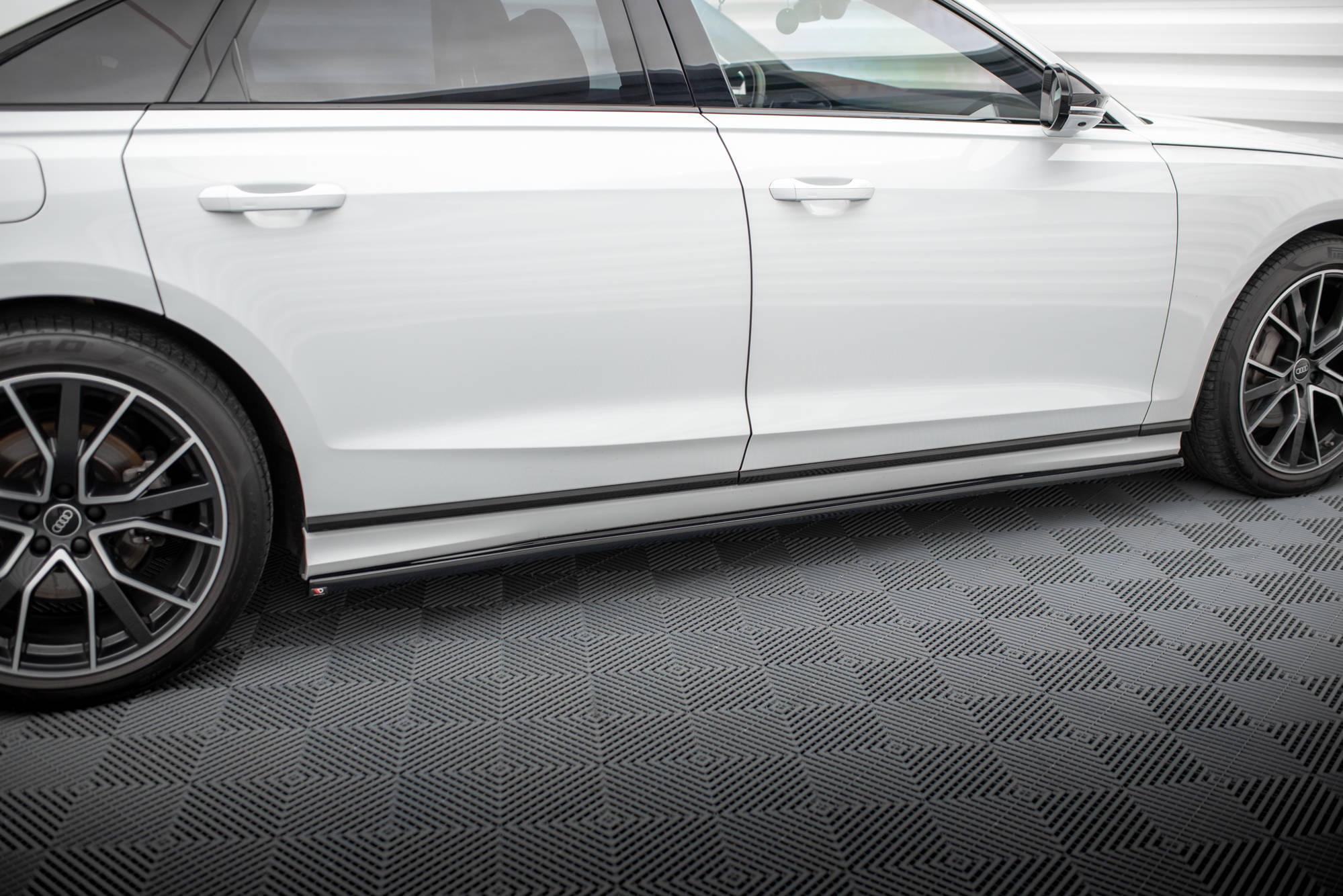 Side Skirts Diffusers Audi S8 / A8 S-Line D5 - 6