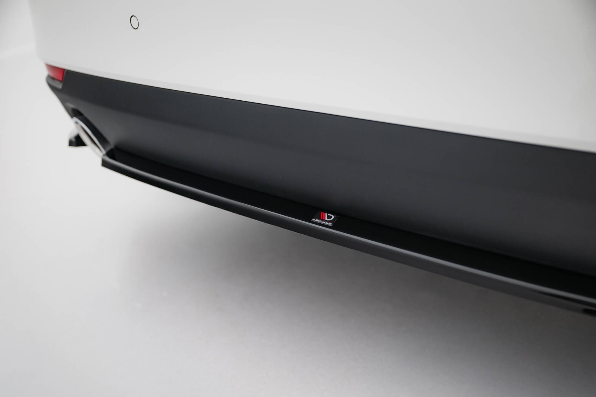 CENTRAL REAR SPLITTER FOR SUITABLE FOR BMW 4 COUPE / CABRIO G22 / G23 – MAXTON DESIGN - 3