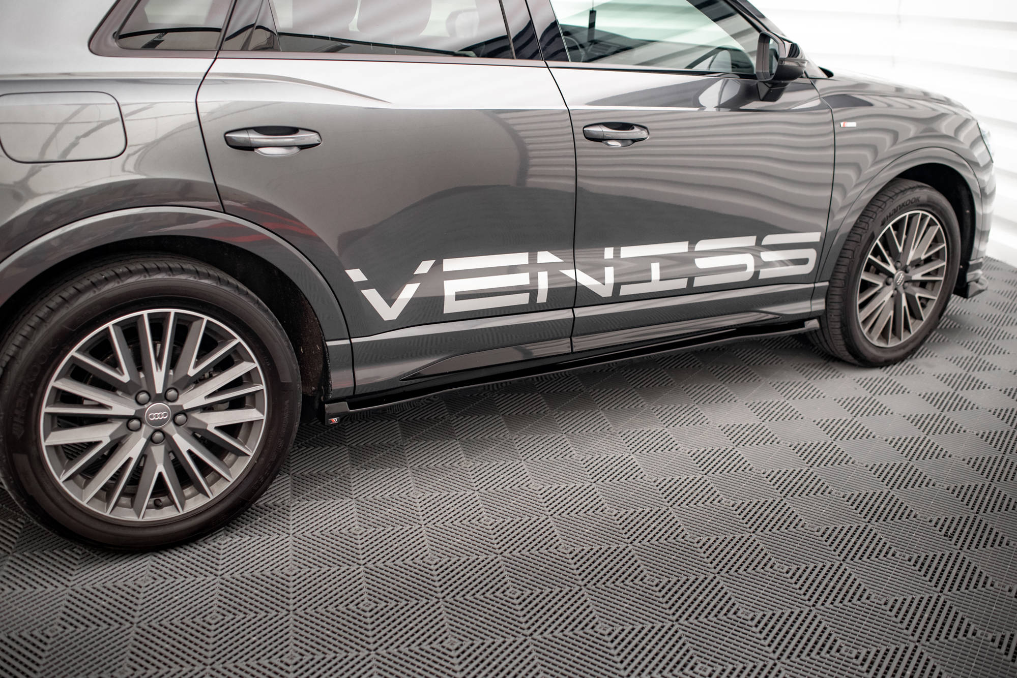 Side Skirts Diffusers Audi Q3 S-Line F3 - 2