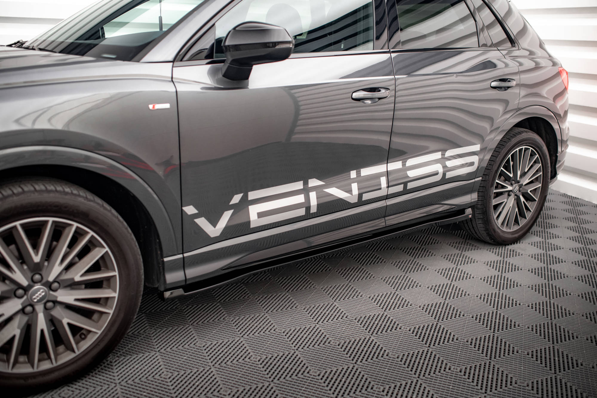 Side Skirts Diffusers Audi Q3 S-Line F3 - 4