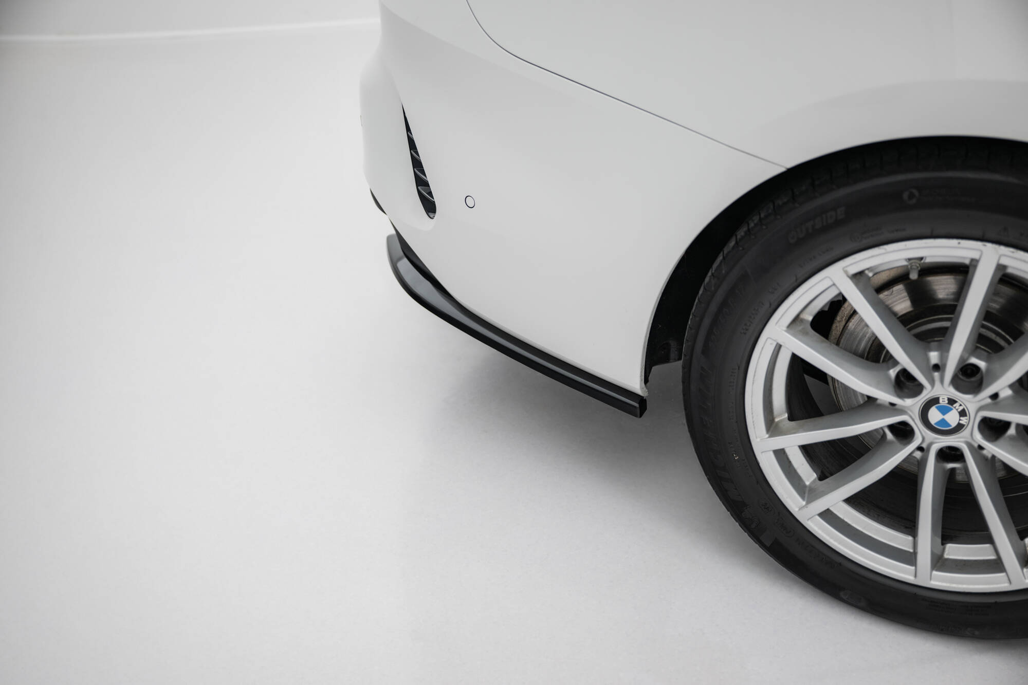REAR SIDE SPLITTERS SUITABLE FOR BMW 4 COUPE / CABRIO G22 / G23 – MAXTON DESIGN - 2