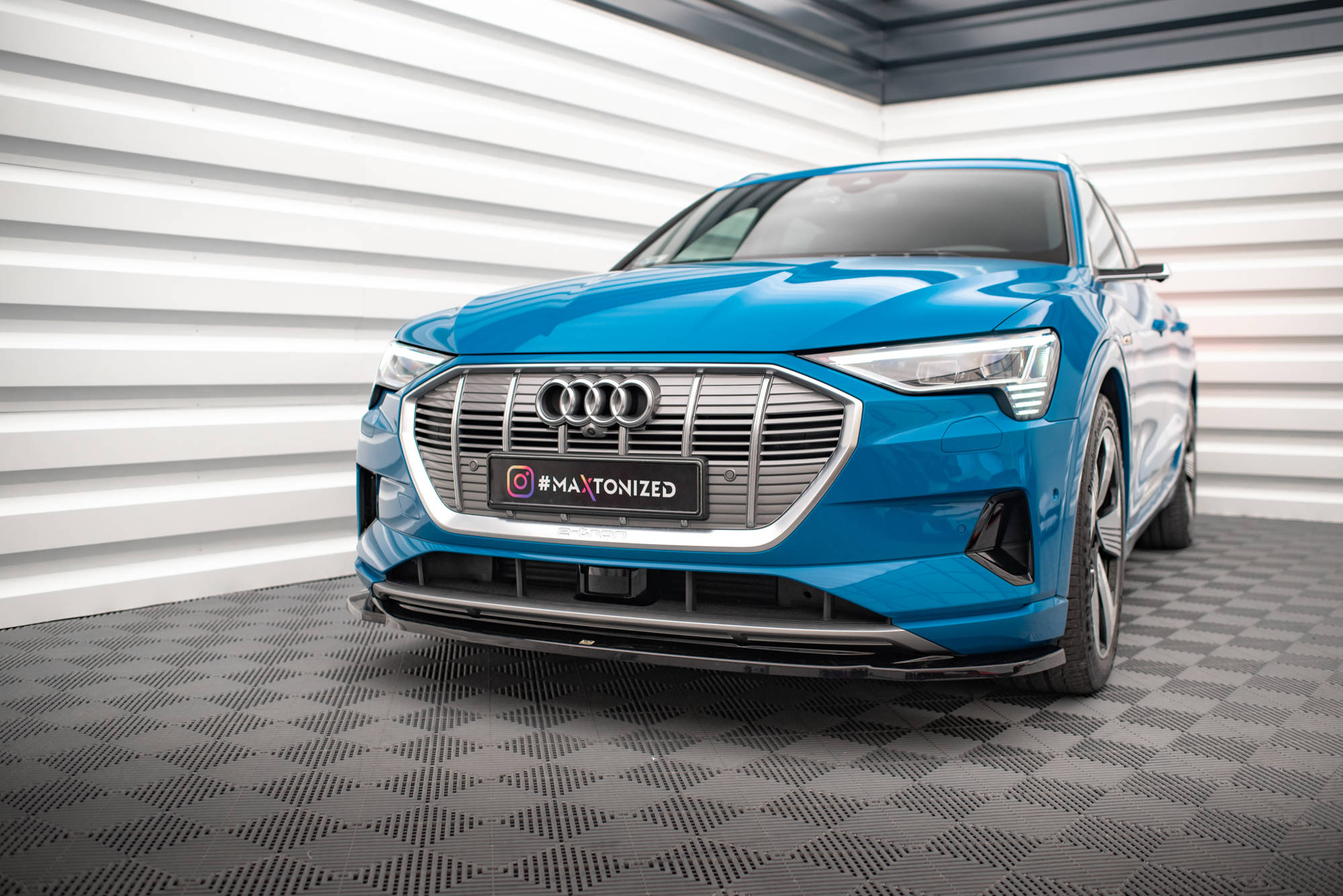 Front Splitter V.1 Audi e-Tron - 3