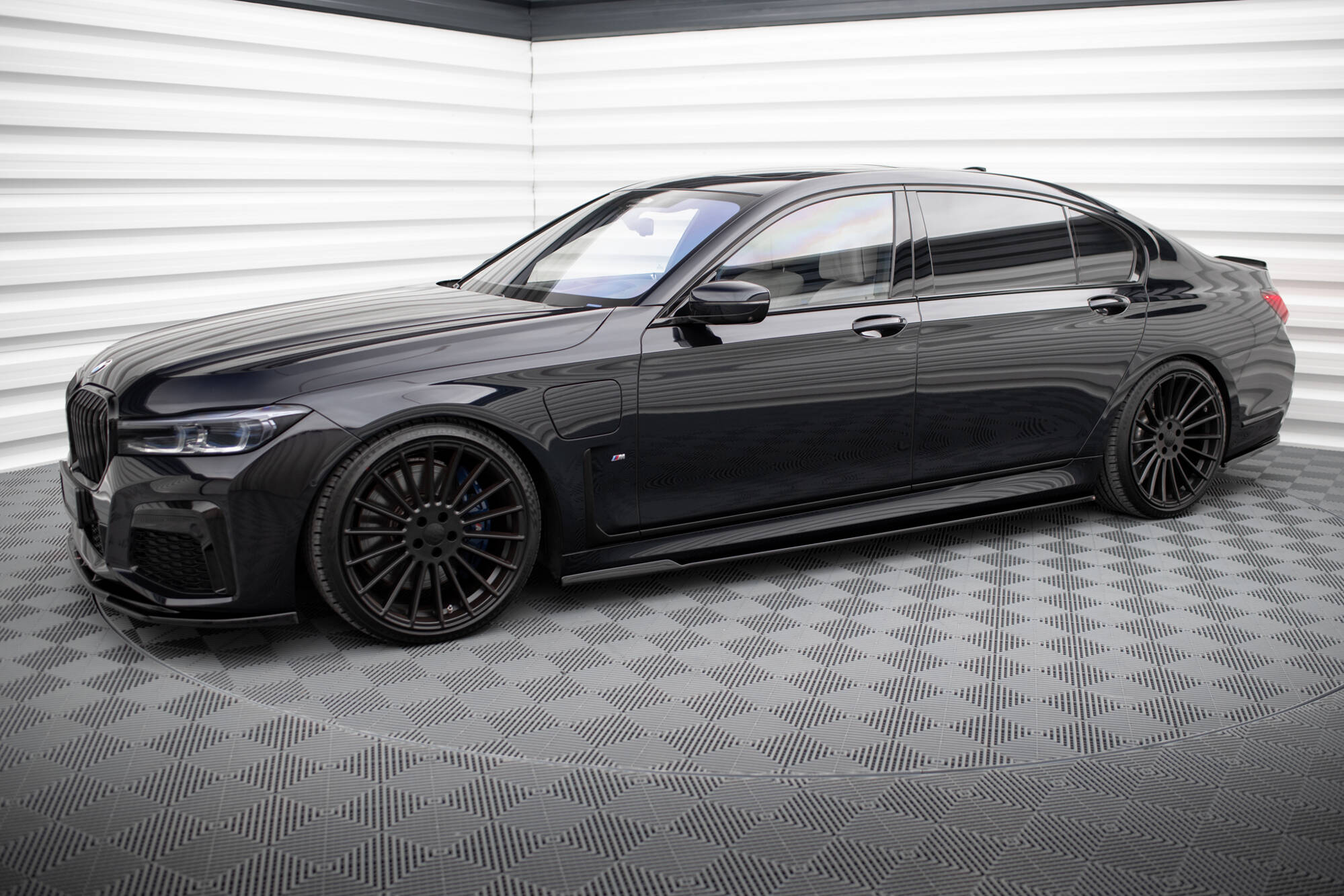 SIDE SKIRTS DIFFUSERS V.2 FOR SUITABLE FOR BMW 7 LONG M-PACK G12 – MAXTON DESIGN - 4