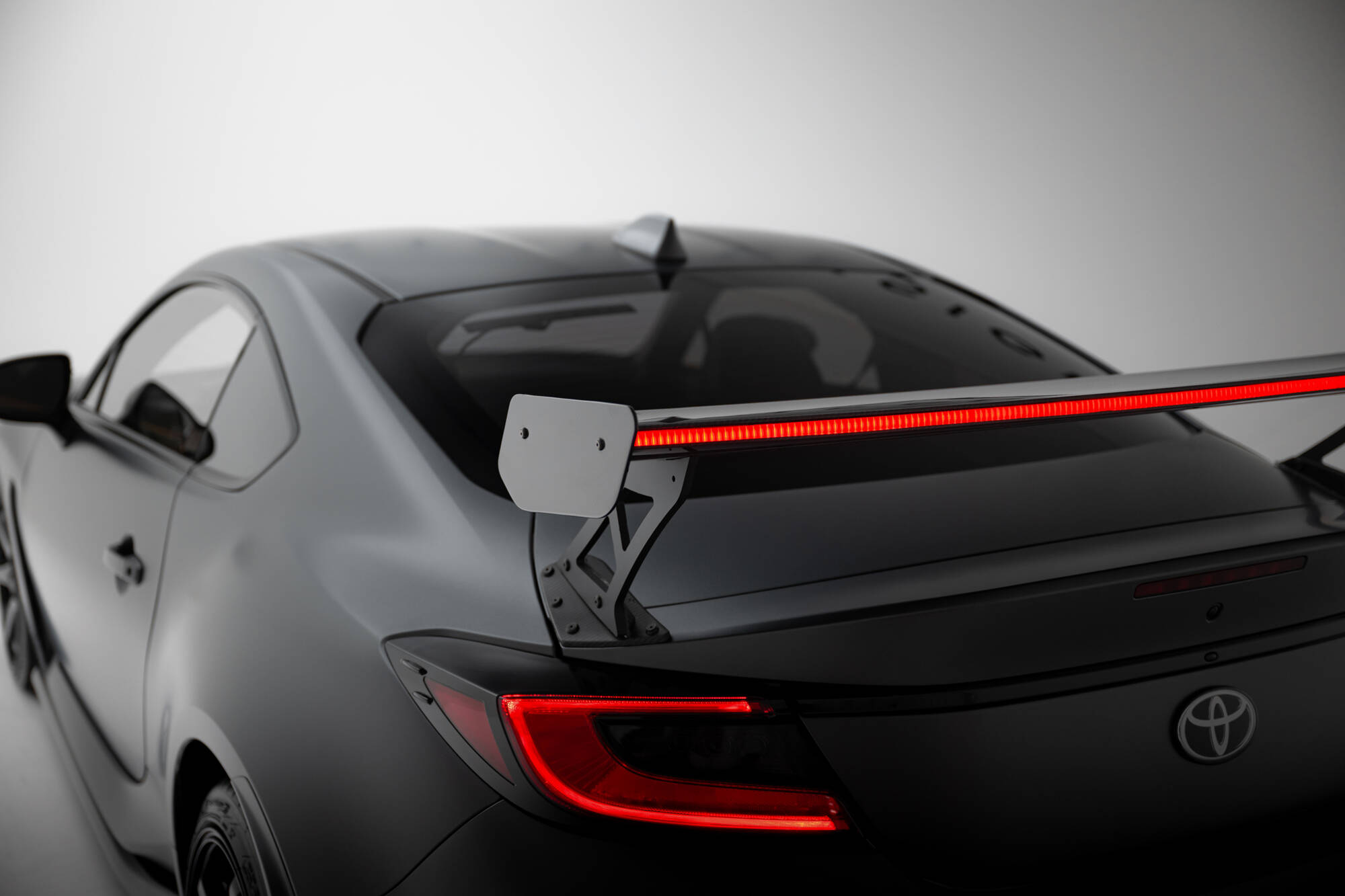 CARBON SPOILER WITH EXTERNAL BRACKETS UPRIGHTS + LED SUITABLE FOR TOYOTA GR86 / SUBARU BRZ MK2 – MAXTON DESIGN - 9