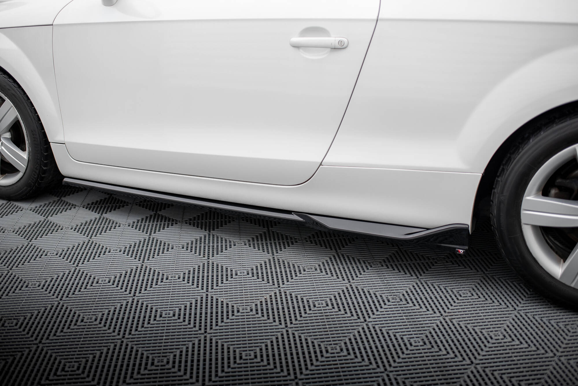 Side Skirts Diffusers Audi TT 8J - 4