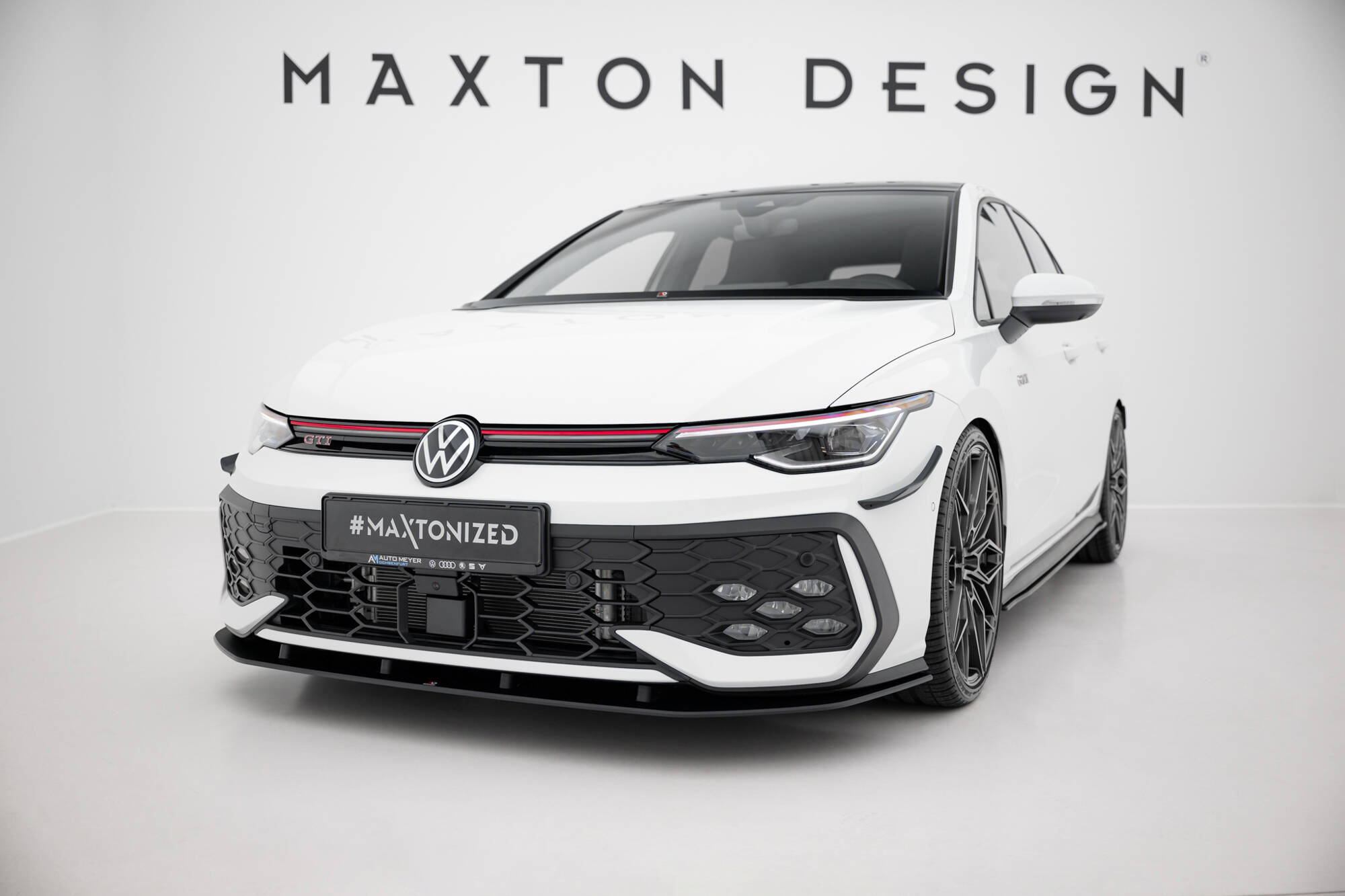 STREET PRO FRONT SPLITTER SUITABLE FOR VOLKSWAGEN GOLF GTI / GTE / R-LINE MK8 FACELIFT – MAXTON DESIGN - 5