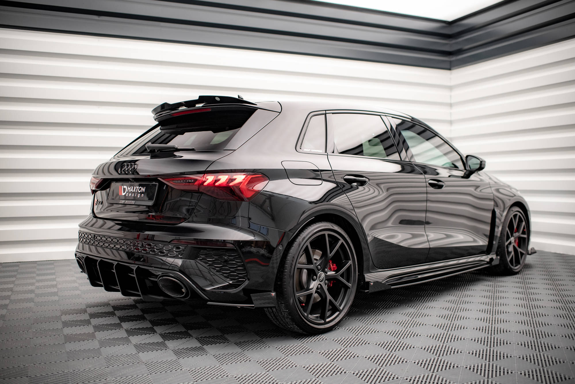 Side Flaps Audi RS3 Sportback 8Y (2020-) - 2