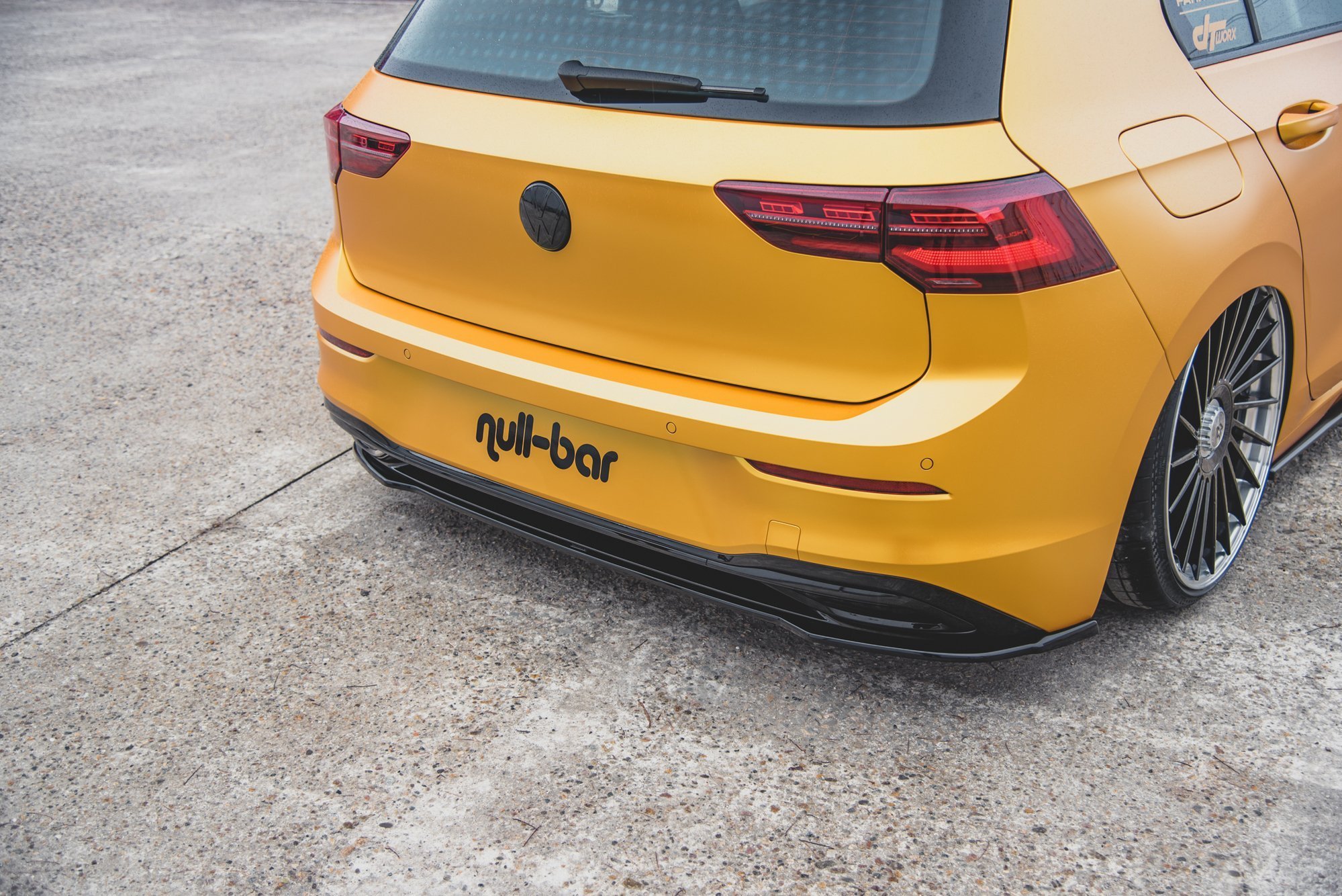 Central Rear Splitter VW Golf MK8 (2020-) - 5