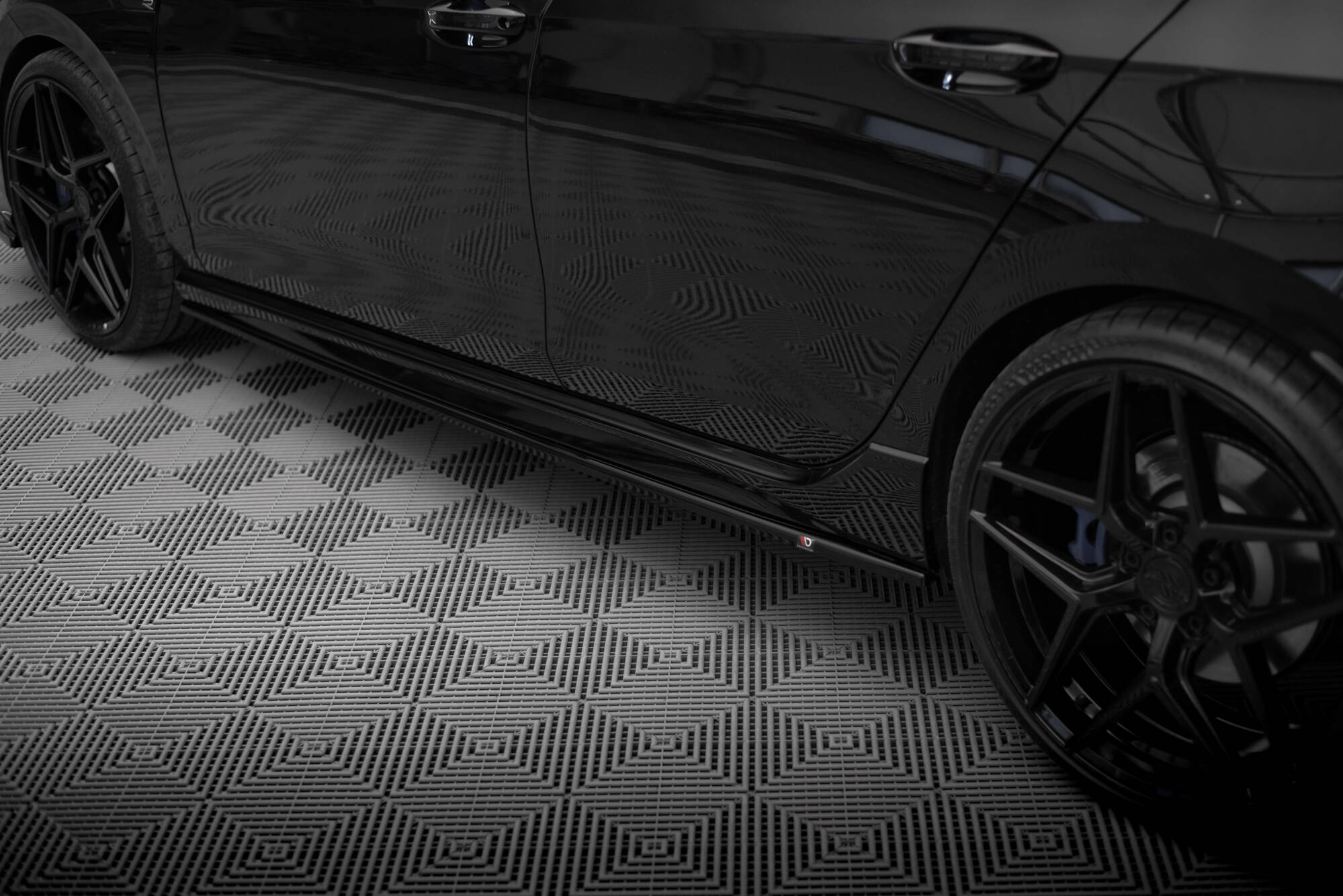 Side Skirts Diffusers V.3 Volkswagen Golf R Mk8 - 2