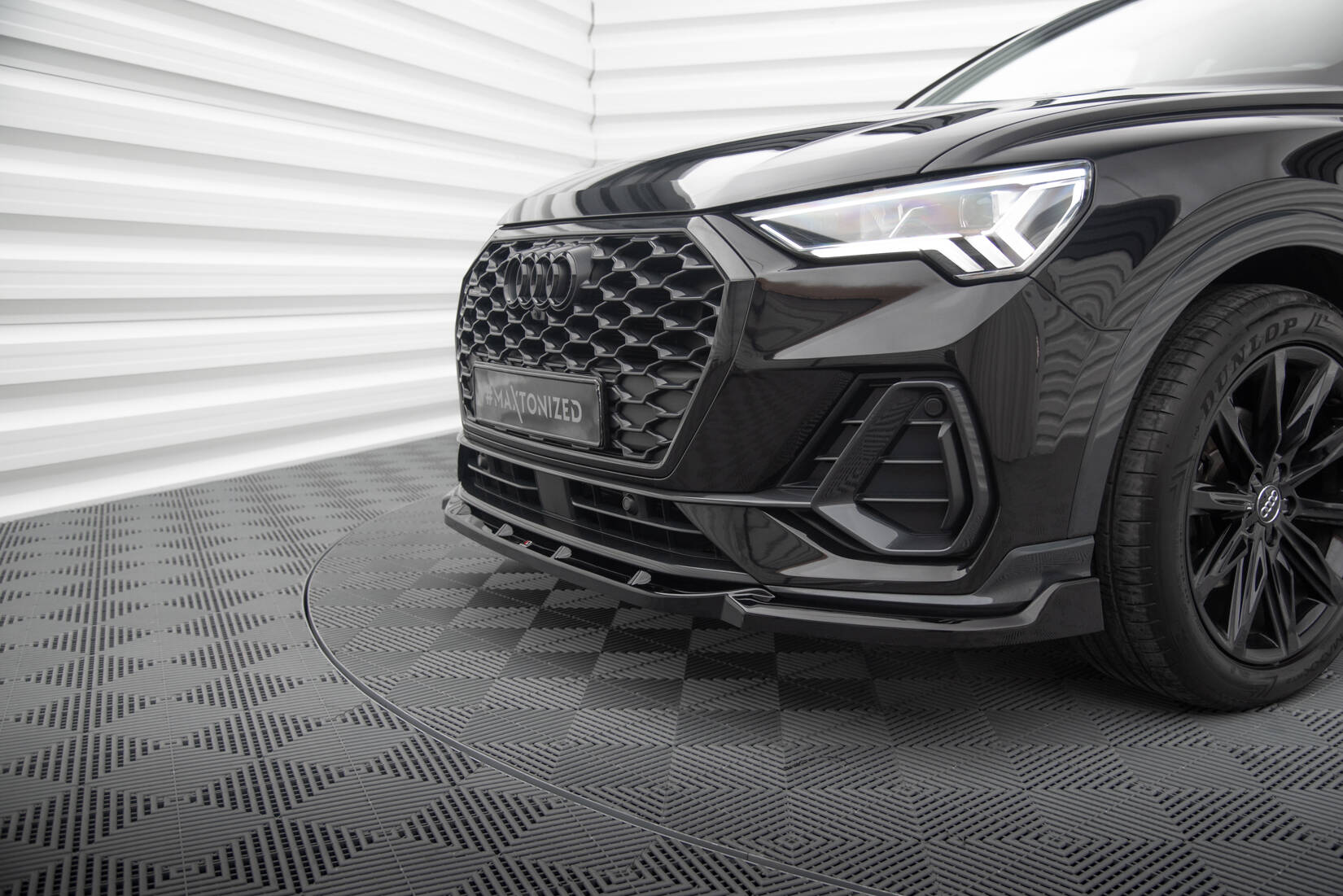 Front Splitter V.2 Audi Q3 Sportback F3 - 4