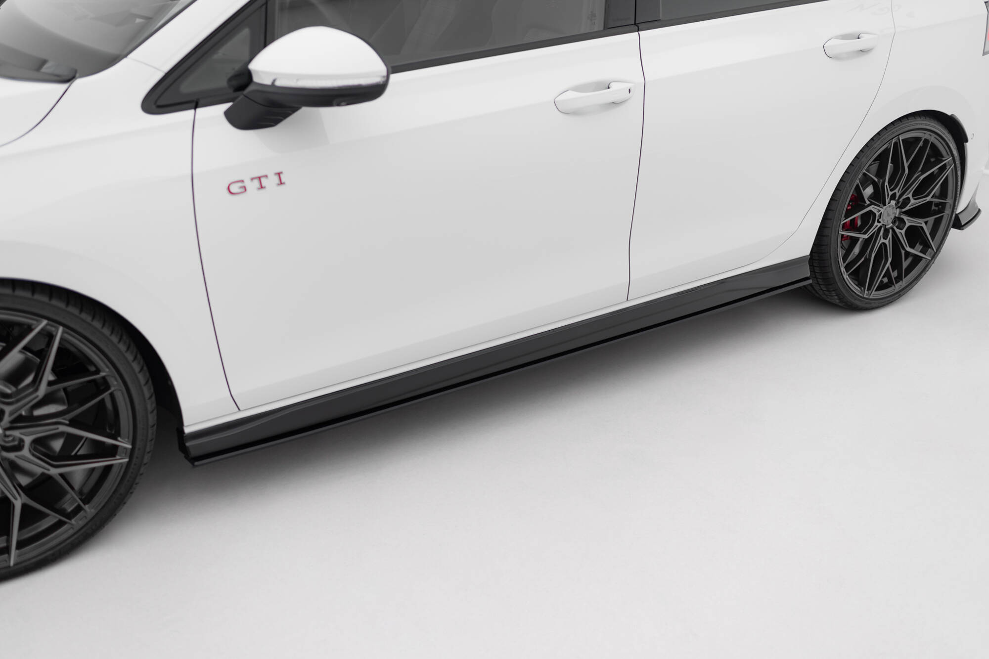 STREET PRO SIDOSPLITTERS V.2 TILL VOLKSWAGEN GOLF GTI / GTE / GTI CLUBSPORT / R-LINE MK8 – MAXTON DESIGN - 6