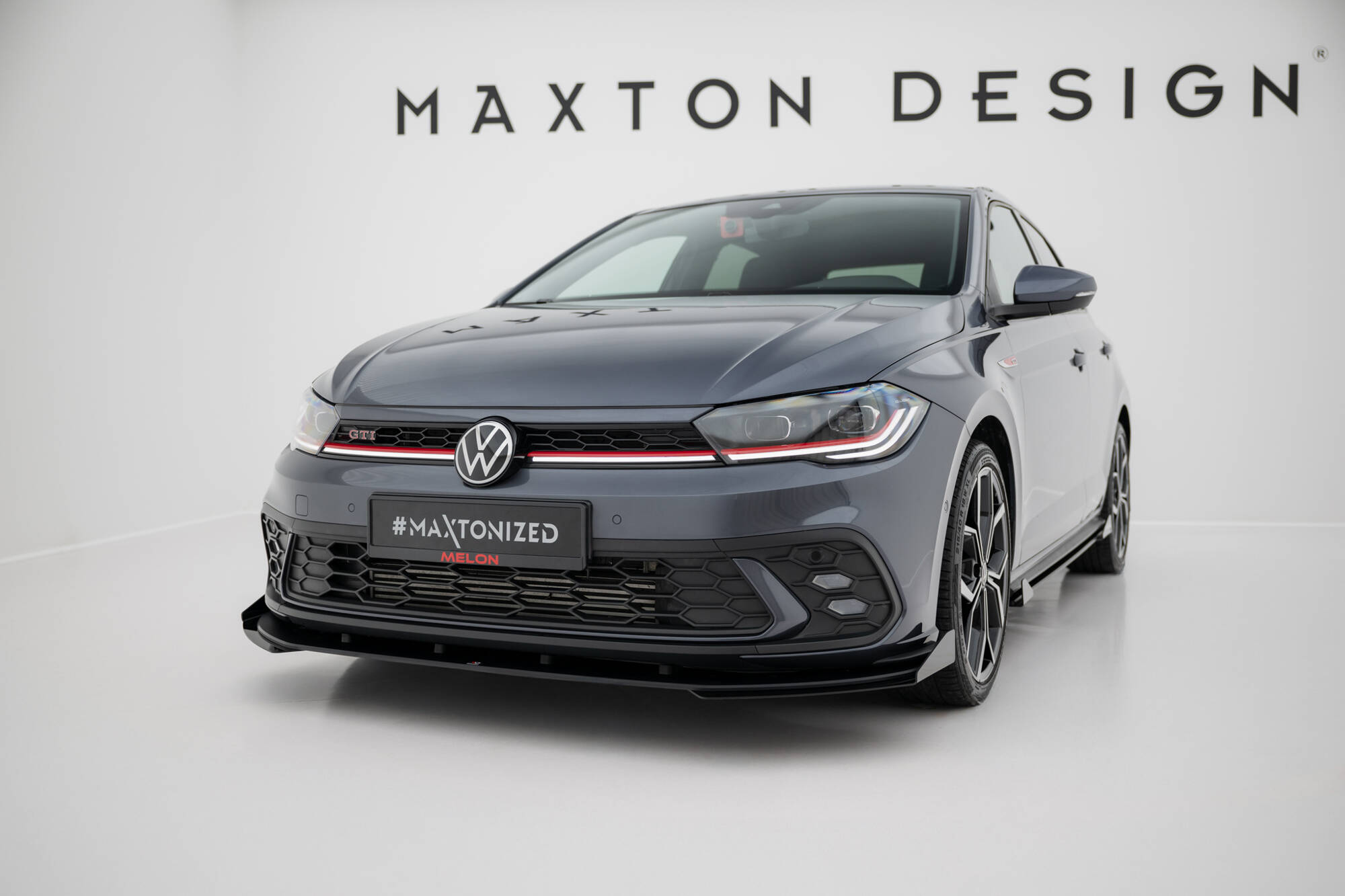 STREET PRO FRONT SPLITTER + FLAPS SUITABLE FOR VOLKSWAGEN POLO GTI MK6 FACELIFT – MAXTON DESIGN - 4