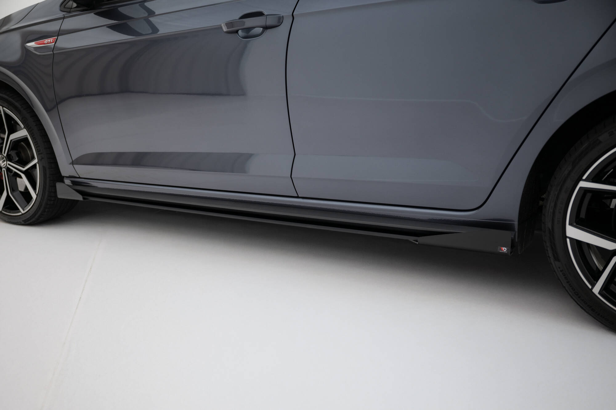 STREET PRO SIDE SKIRTS DIFFUSERS + FLAPS SUITABLE FOR VOLKSWAGEN POLO GTI MK6 FACELIFT – MAXTON DESIGN - 2