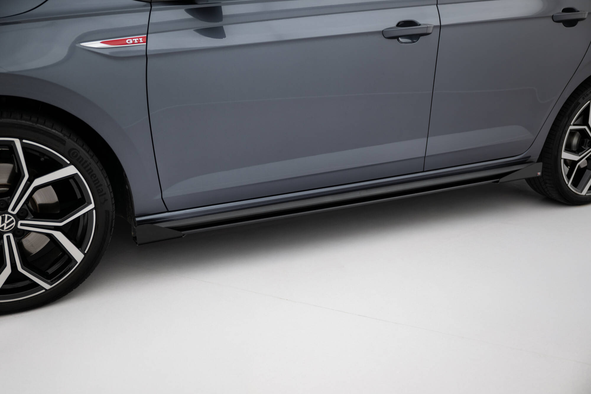 STREET PRO SIDE SKIRTS DIFFUSERS + FLAPS SUITABLE FOR VOLKSWAGEN POLO GTI MK6 FACELIFT – MAXTON DESIGN - 3