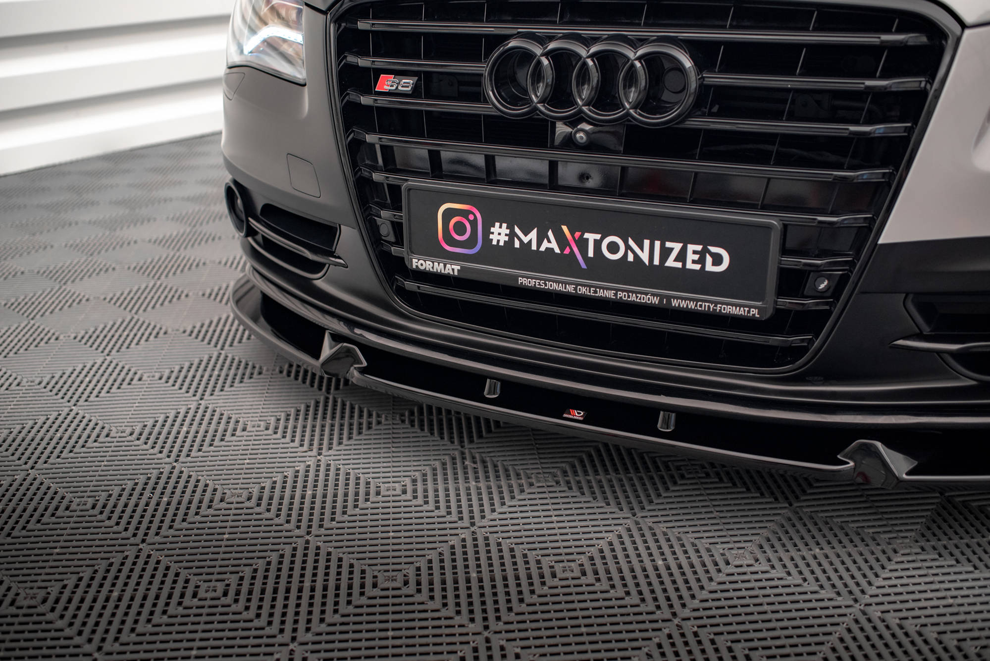 Front Splitter V.2 Audi S8 D4 - 3