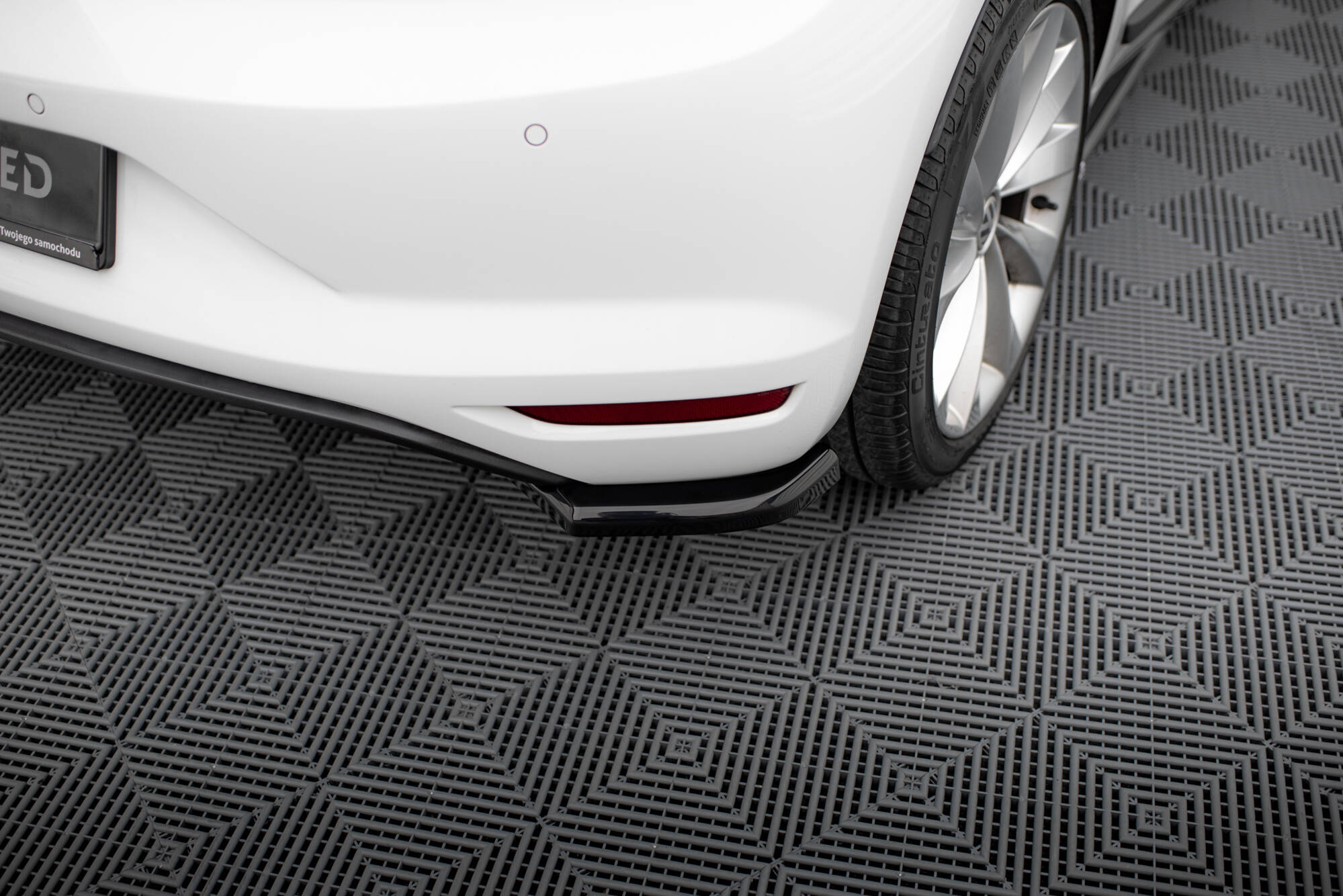 Rear Side Splitters V.1 Volkswagen Scirocco Mk3 Facelift - 3