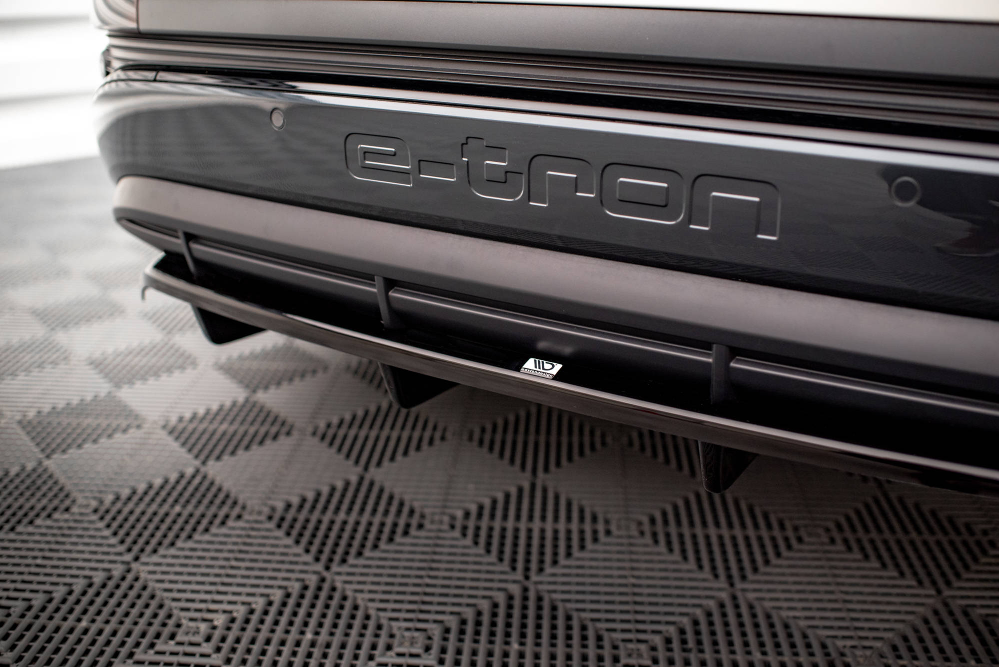 Central Rear Splitter (Vertical Bars) Audi Q4 e-Tron Sportback Mk1 - 4