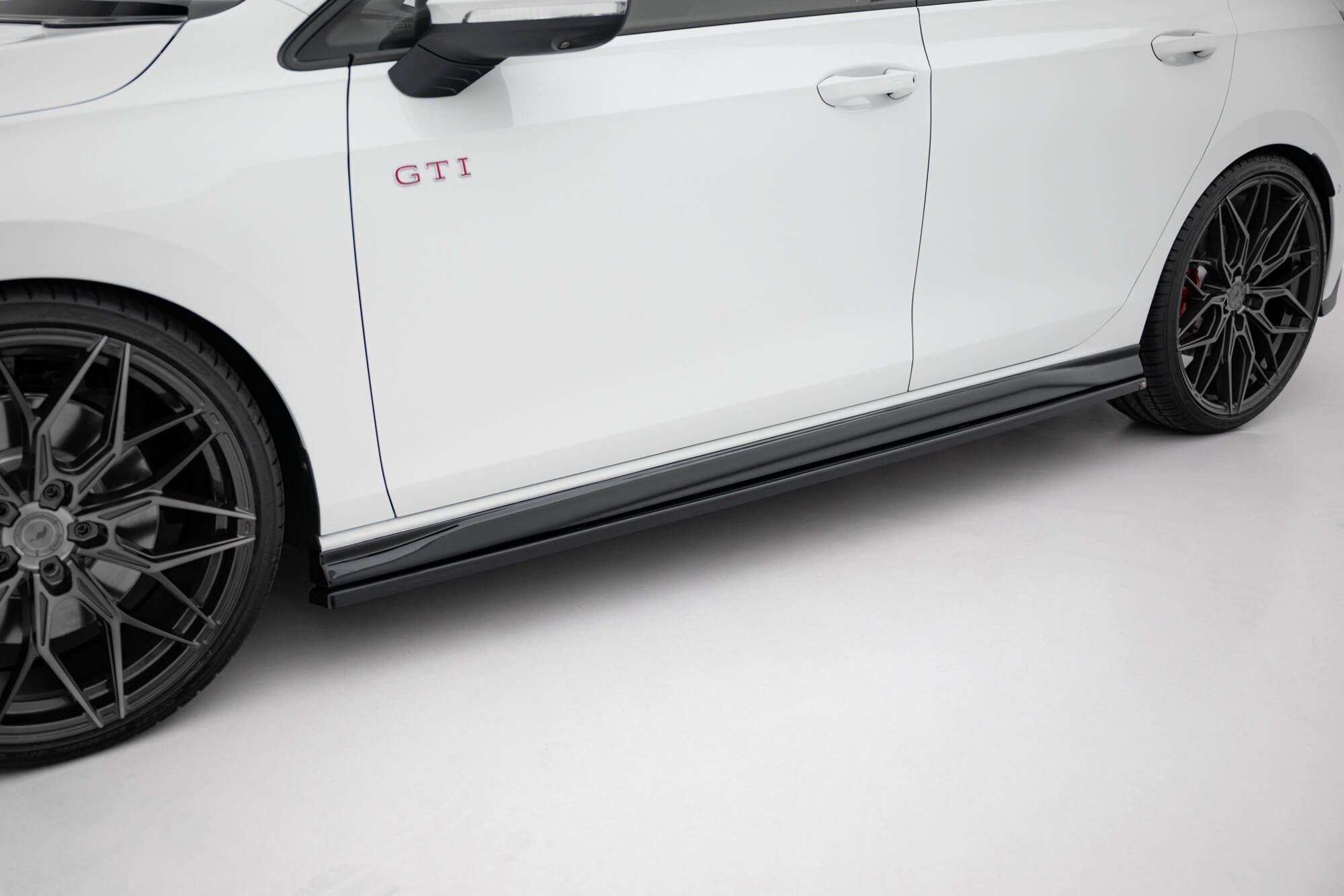 SIDE SKIRTS DIFFUSERS V.4 SUITABLE FOR VOLKSWAGEN GOLF GTI / GTE / GTI CLUBSPORT / GTD / R-LINE MK8 – MAXTON DESIGN - 3