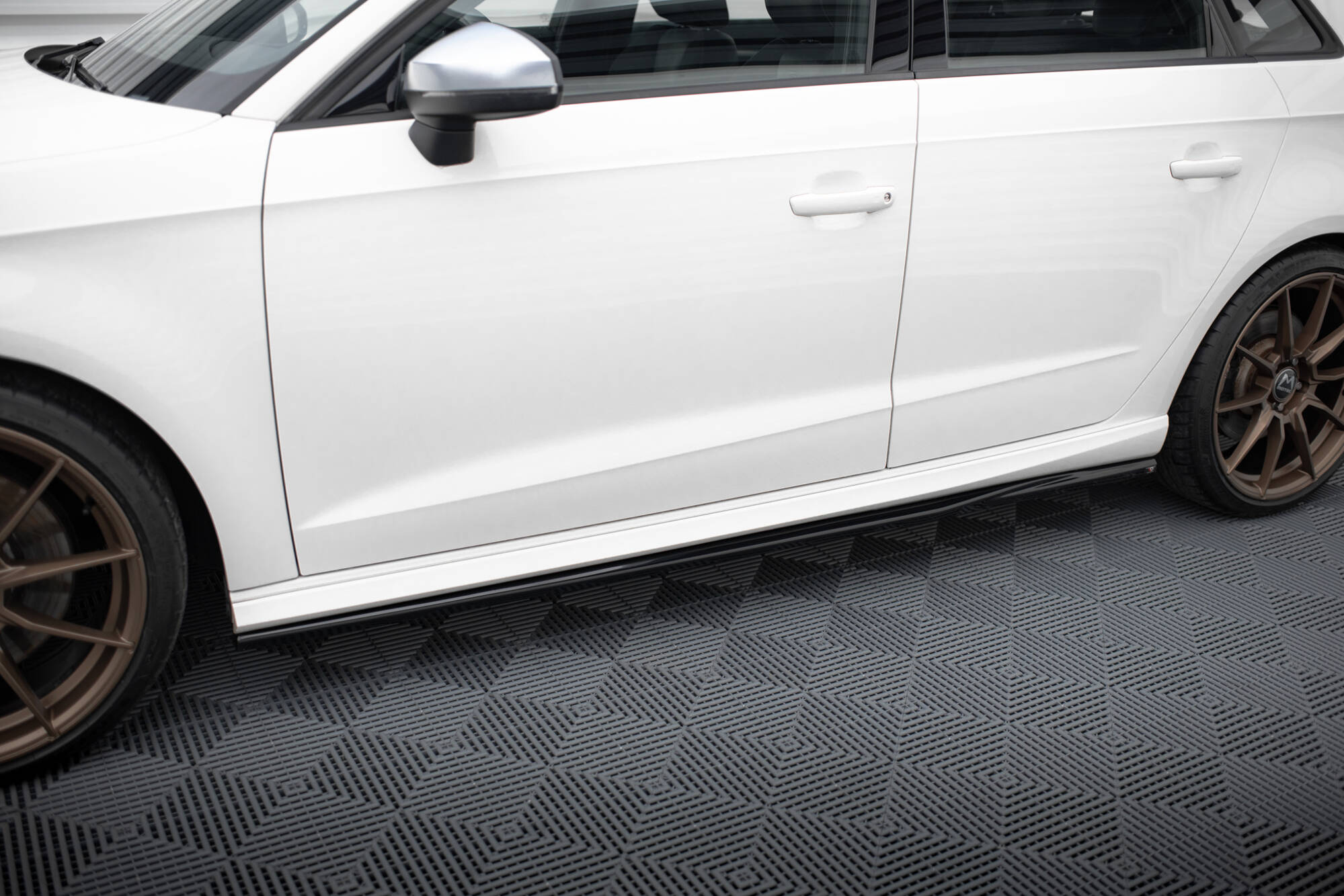 Side Skirts Diffusers Audi S3 / A3 S-Line Sportback 8V - 3
