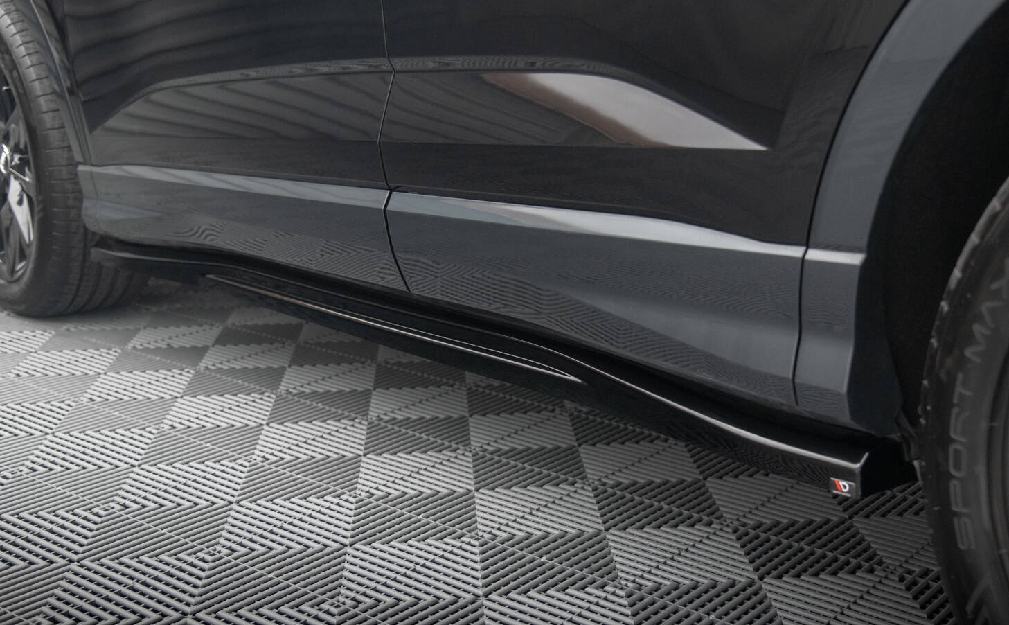 Side Skirts Diffusers Audi Q3 Sportback F3 - 3