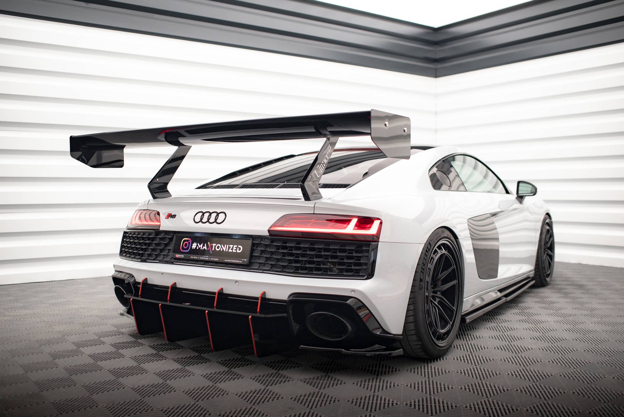 Rear Side Splitters Audi R8 Mk2 Facelift - 2