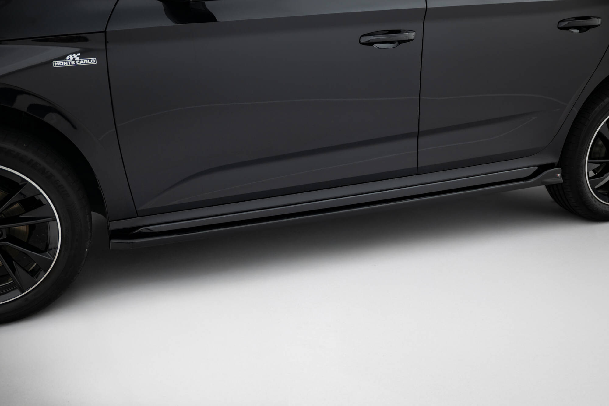 SIDE SKIRTS DIFFUSERS SUITABLE FOR SKODA KAMIQ MONTE CARLO MK1 FACELIFT – MAXTON DESIGN - 2