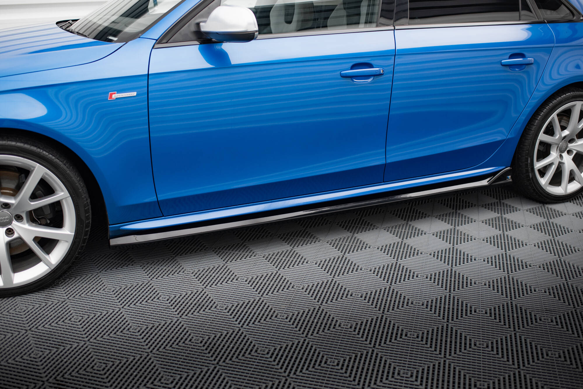 Side Skirts Diffusers V.4 Audi A4 / A4 S-Line / S4 B8 - 3