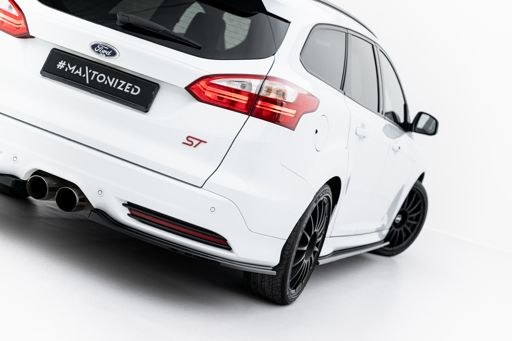 BAKRE SIDOSPLITTERS TILL FORD FOCUS ST KOMBI MK3 / MK3 FACELIFT – MAXTON DESIGN - 6