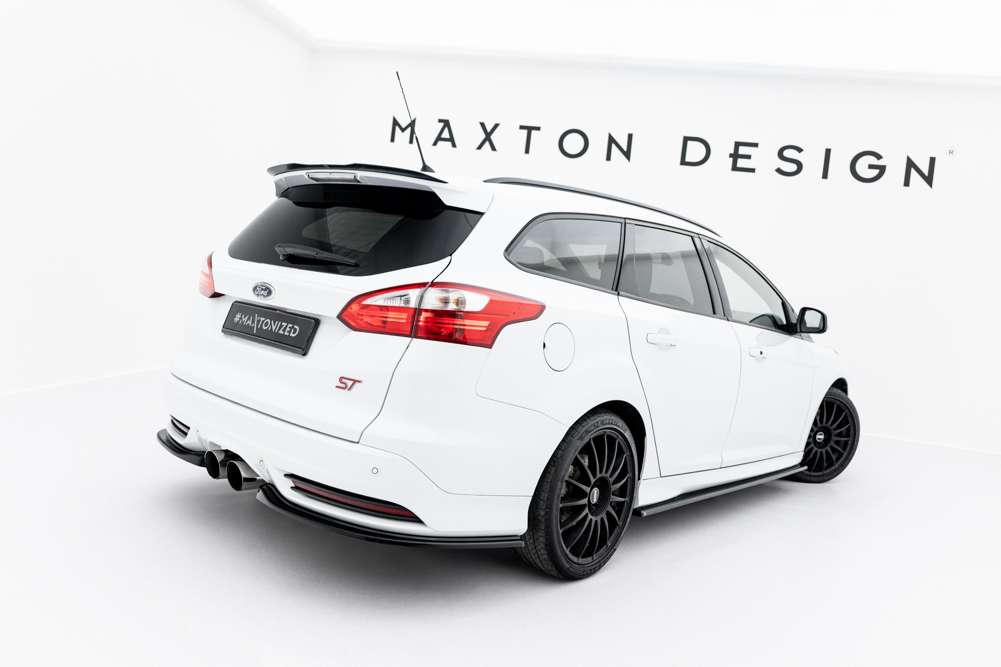 BAKRE SIDOSPLITTERS TILL FORD FOCUS ST KOMBI MK3 / MK3 FACELIFT – MAXTON DESIGN - 3