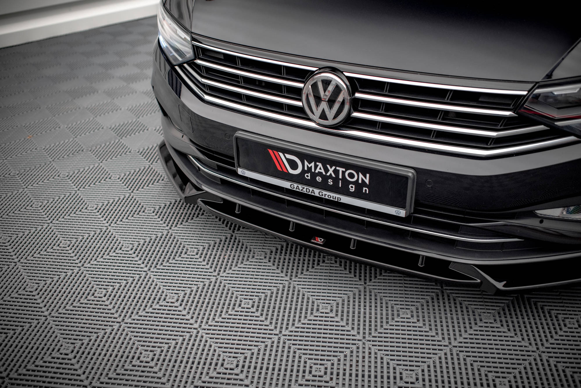 Front Splitter V.2 VW Passat B8 Facelift - 3