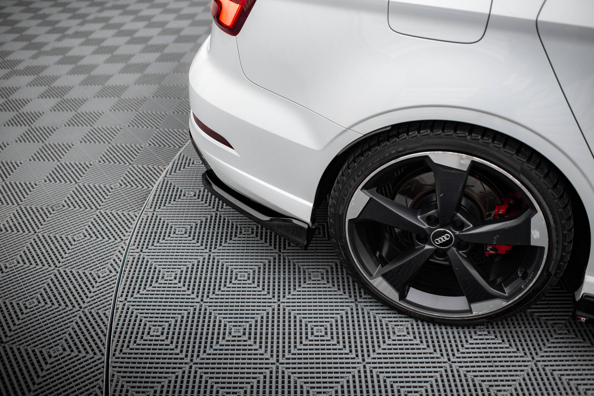Rear Side Splitters V.3 Audi RS3 Sedan 8V Facelift - 4
