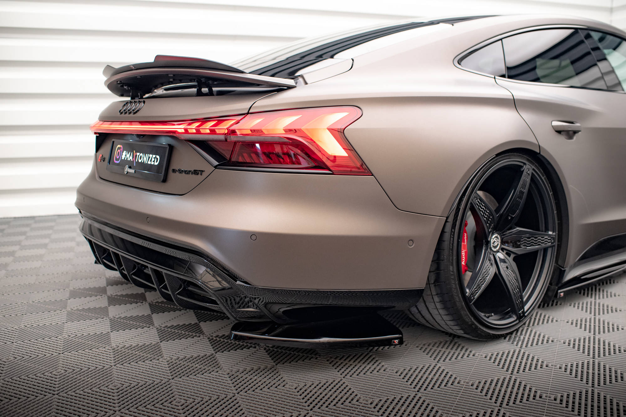 Rear Side Splitters V.1 Audi e-Tron GT / RS GT Mk1 - 4