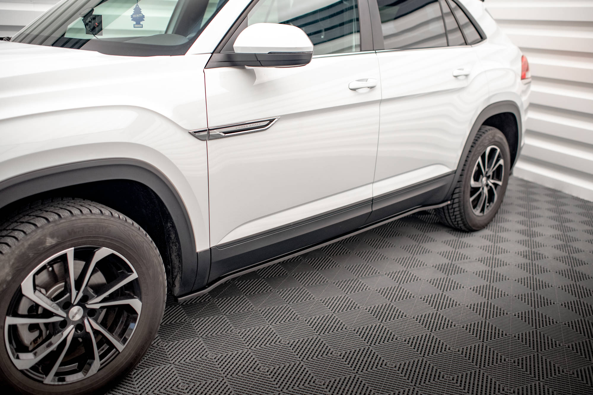 Side Skirts Diffusers VW Atlas Cross Sport (2020-) - 3