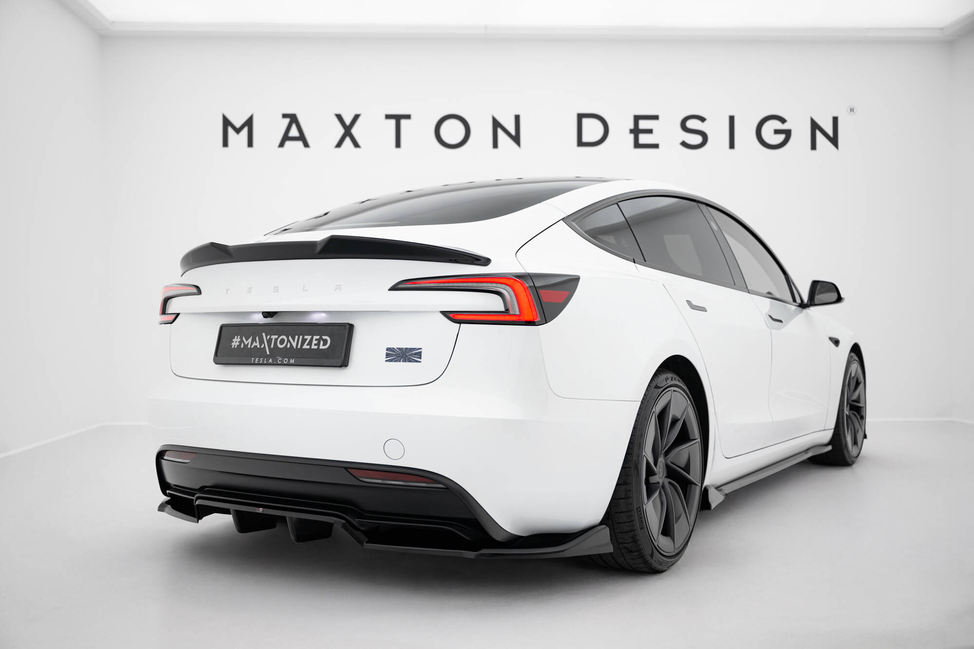 REAR SPLITTER (WITH VERTICAL BARS) V.1 SUITABLE FOR TESLA MODEL 3 PERFORMANCE MK1 FACELIFT – MAXTON DESIGN - 4