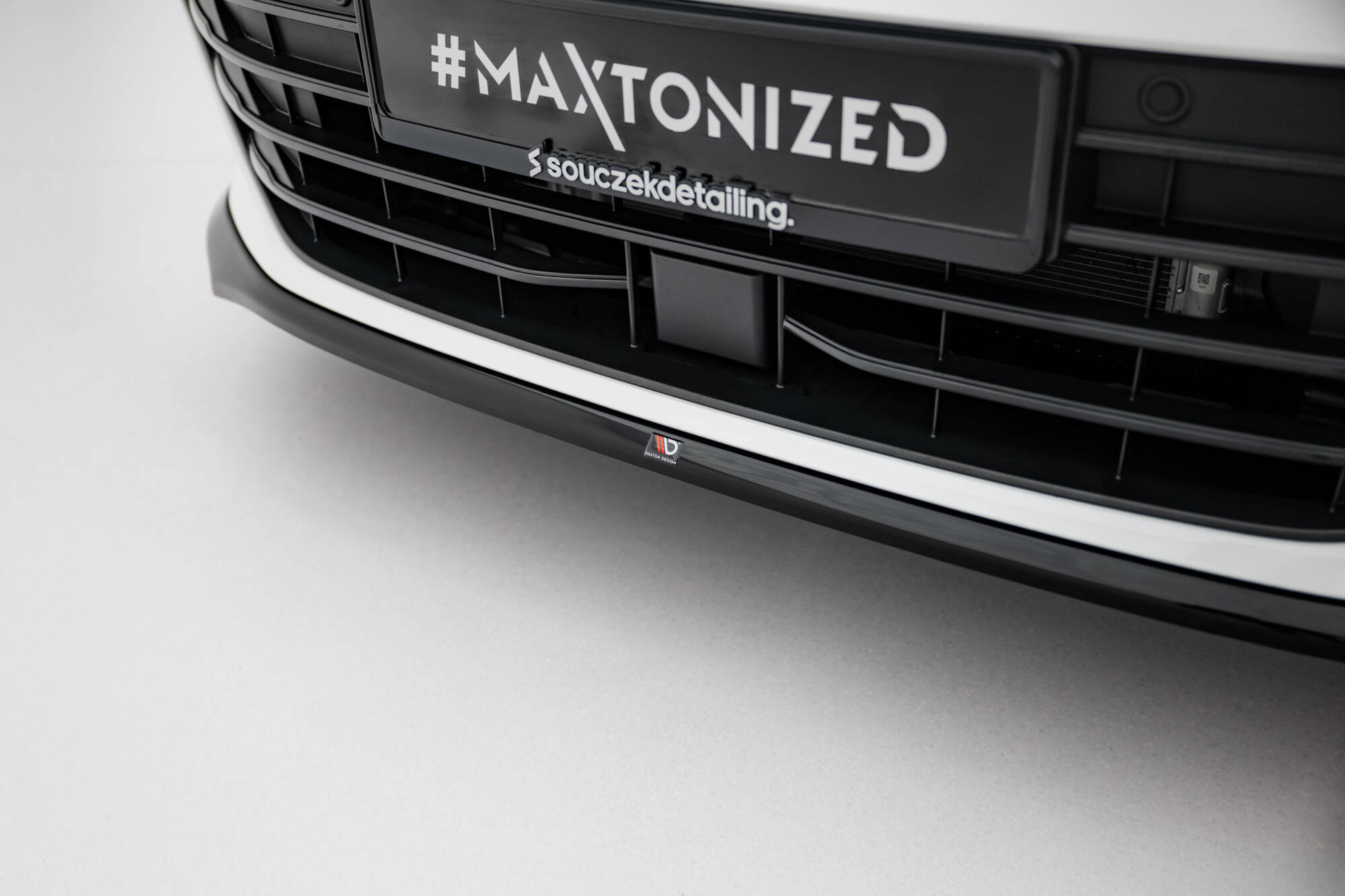 FRONT SPLITTER V.1 SUITABLE FOR VOLKSWAGEN PASSAT B9 – MAXTON DESIGN