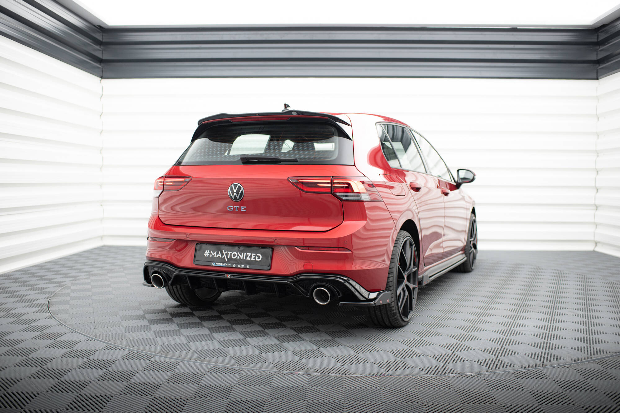 Rear Side Splitters V.2 + Flaps Volkswagen Golf GTI / GTE Mk8 - 2