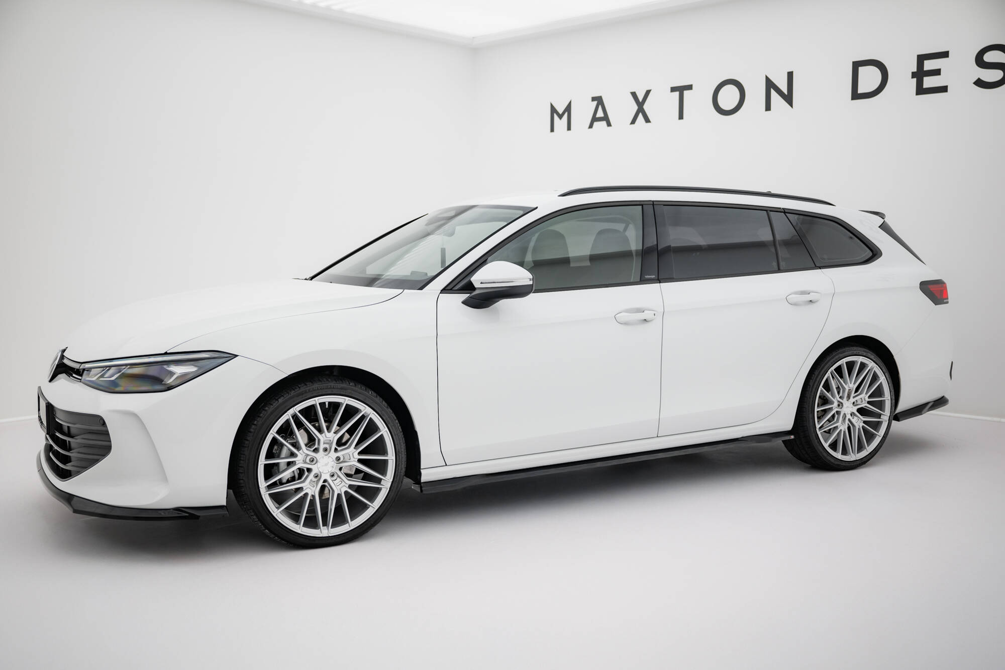 SIDOSPLITTERS TILL VOLKSWAGEN PASSAT B9 – MAXTON DESIGN - 3