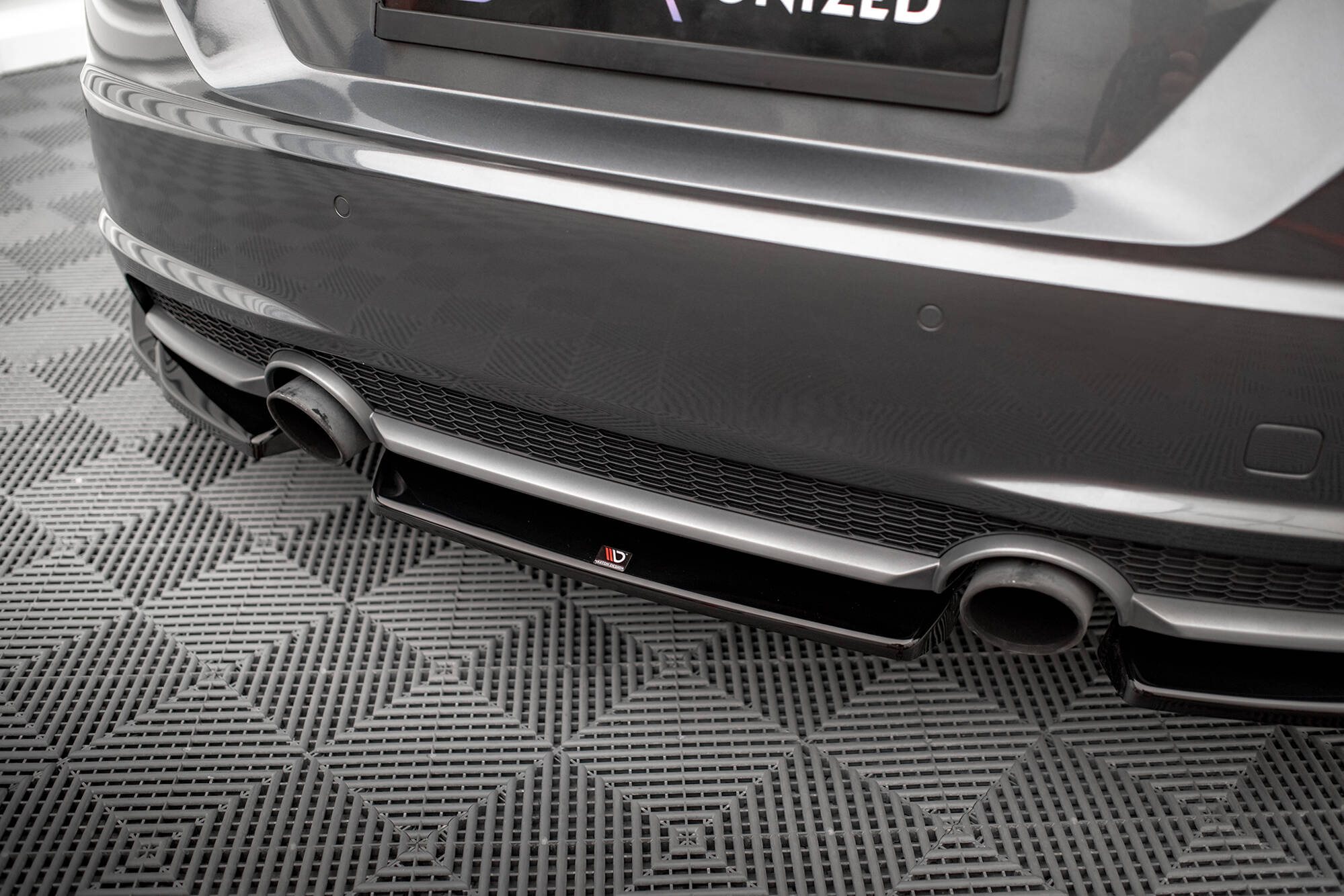 Central Rear Splitter Audi TT S-Line 8S - 2
