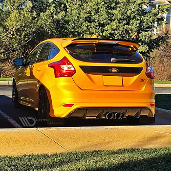 REAR VALANCE RS2015 LOOK FORD FOCUS MK3 ST (PREFACE)